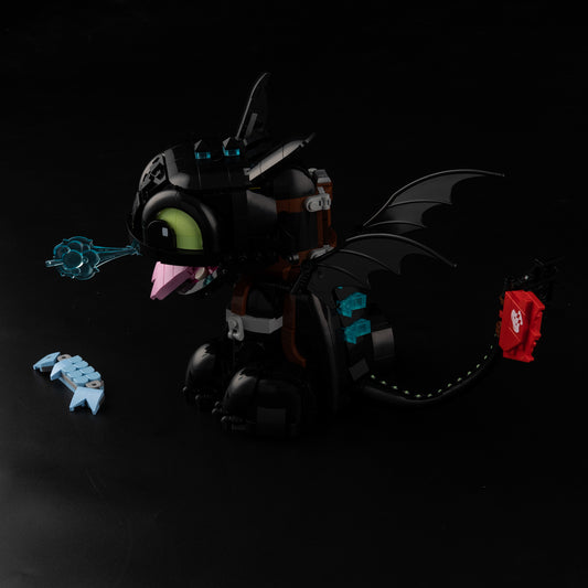 10375-How-to-Train-Your-Dragon-Toothless-Light1.jpg