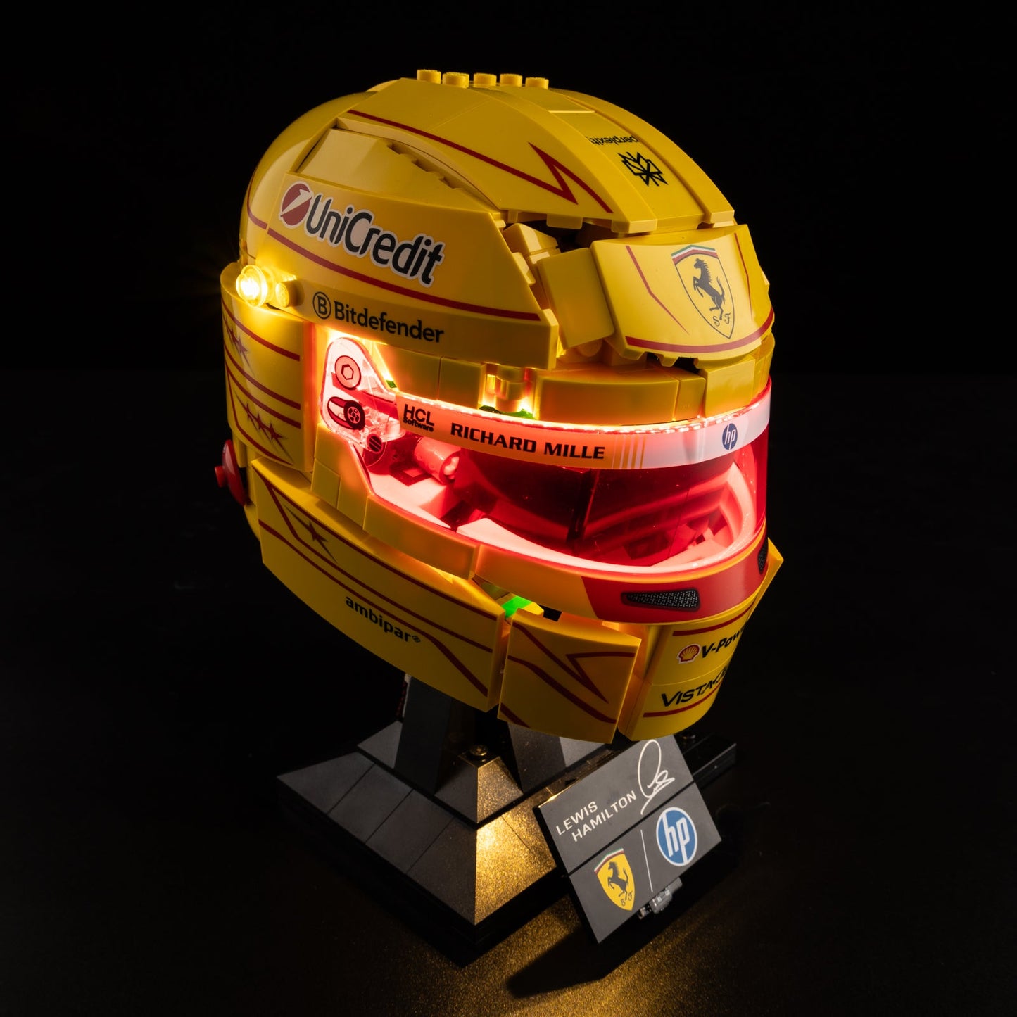 Light Kit For LEGO Lewis Hamilton Helmet 43022 - 1-on-yellow-green (lights on)