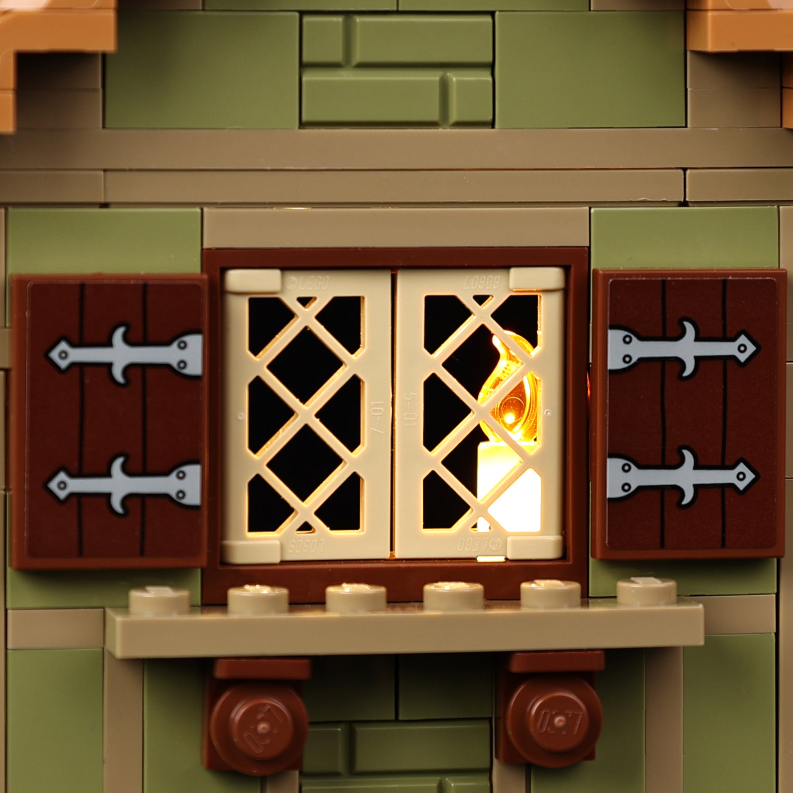 Kyglaring LED light detail on LEGO Medieval Town Square 10332 - macro shot