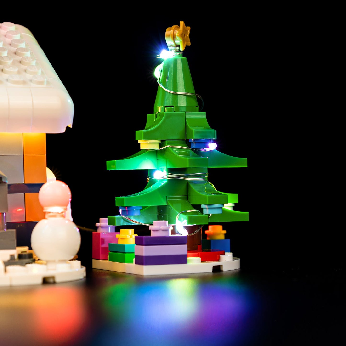 Santa's Workshop 10339 - Image 7