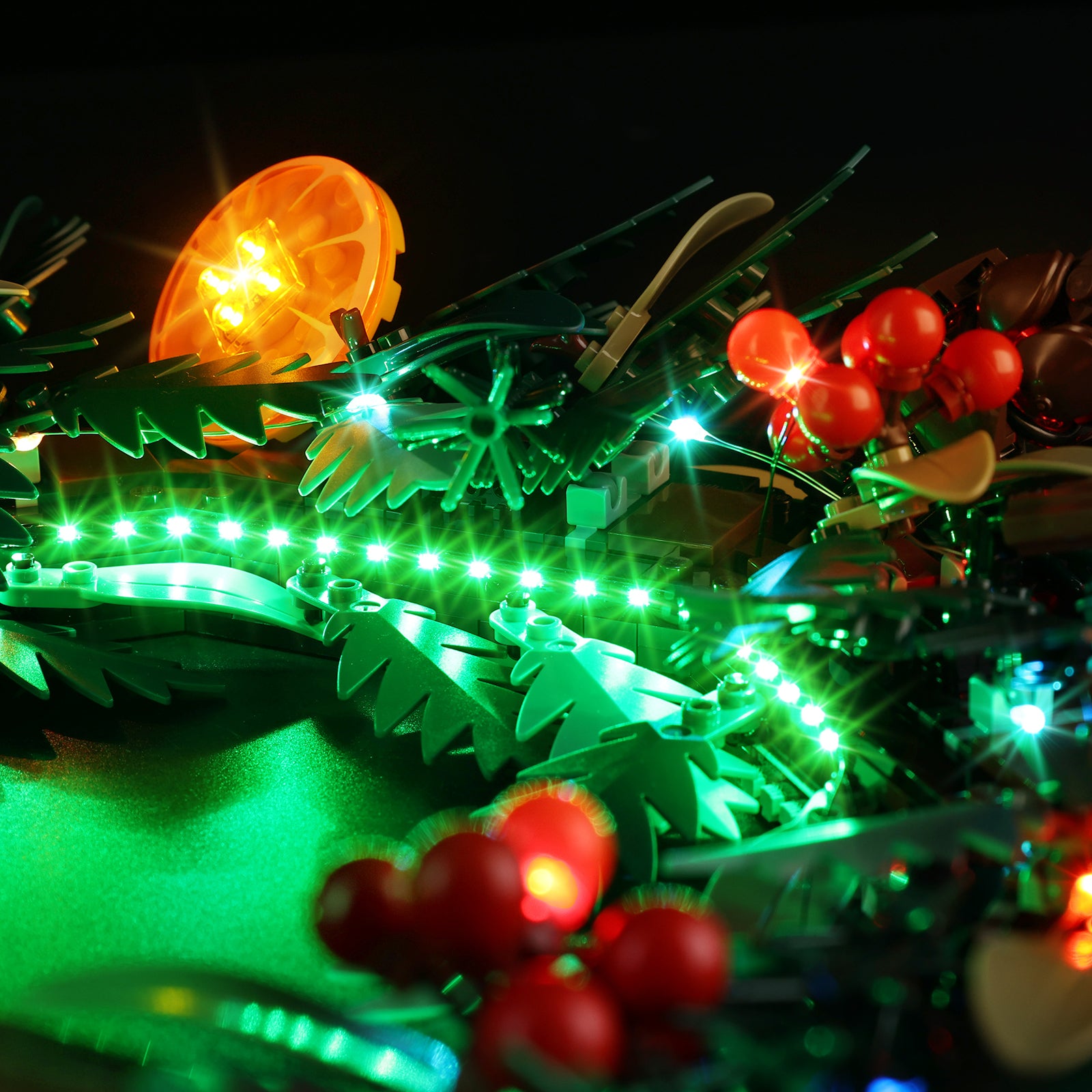 LED accent lighting detail for LEGO Christmas Wreath 10340
