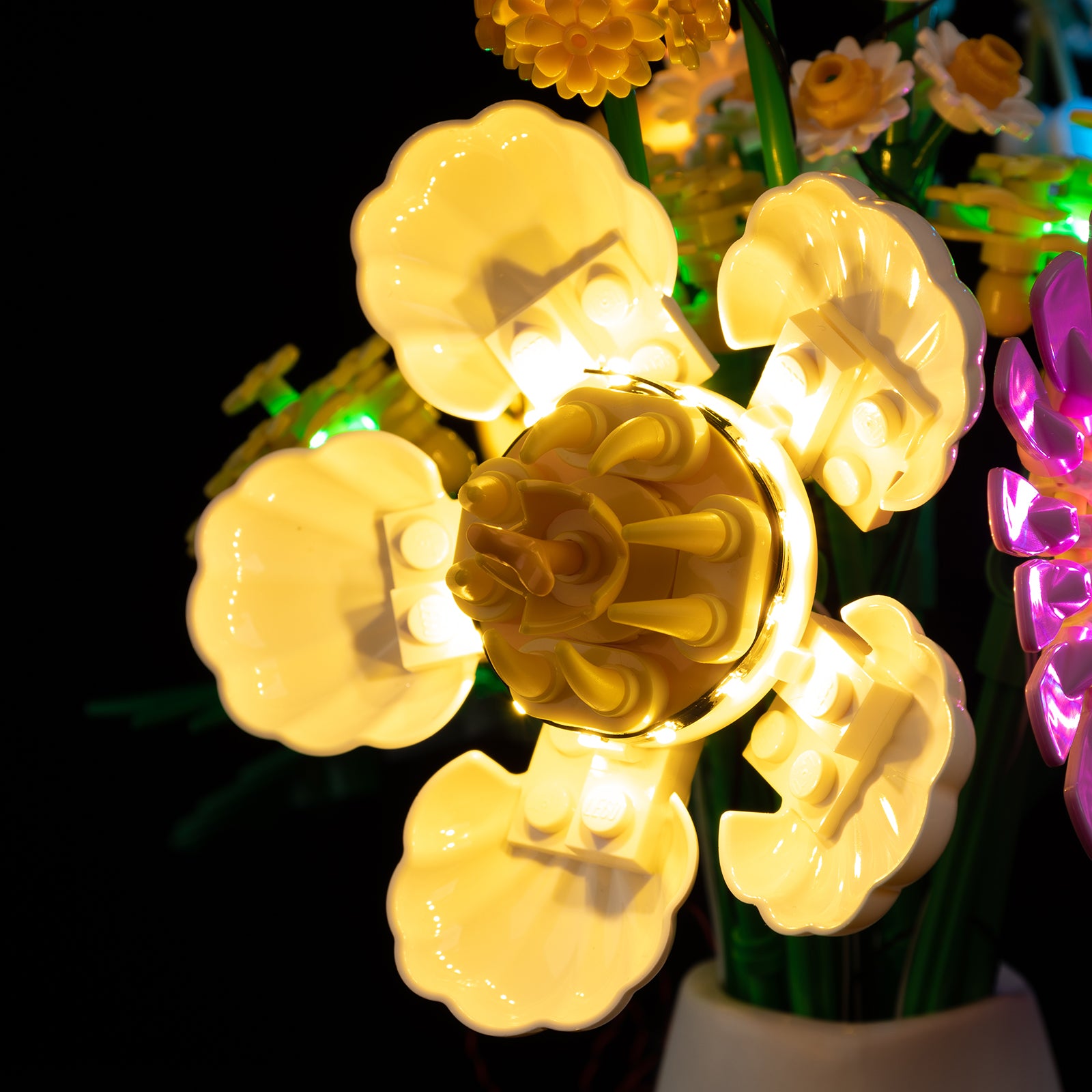 Kyglaring Light Kit for LEGO Petite Sunny Bouquet 10347 - Detail View (LED close-up)