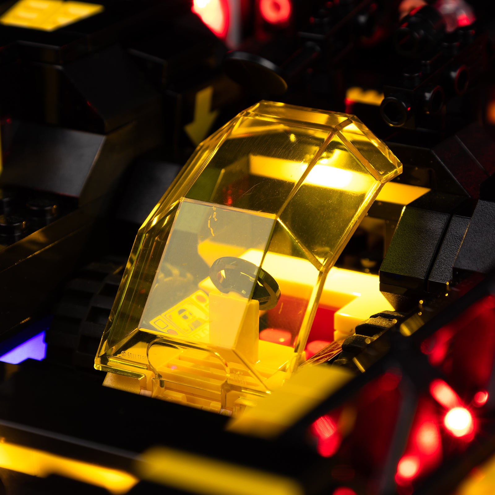Blacktron Renegade 10355 light kit - detail close-up 1