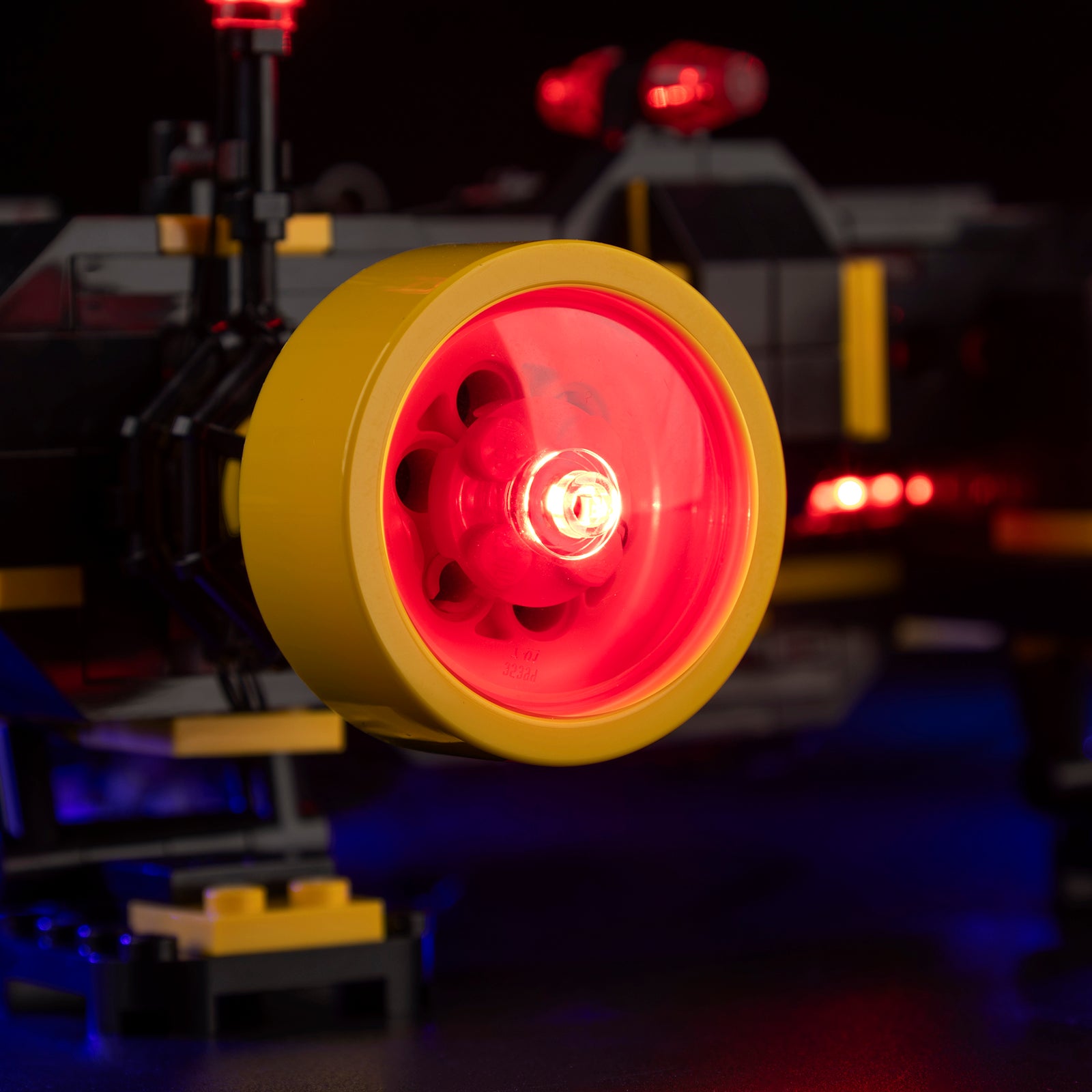 Blacktron Renegade 10355 light kit - detail close-up 5