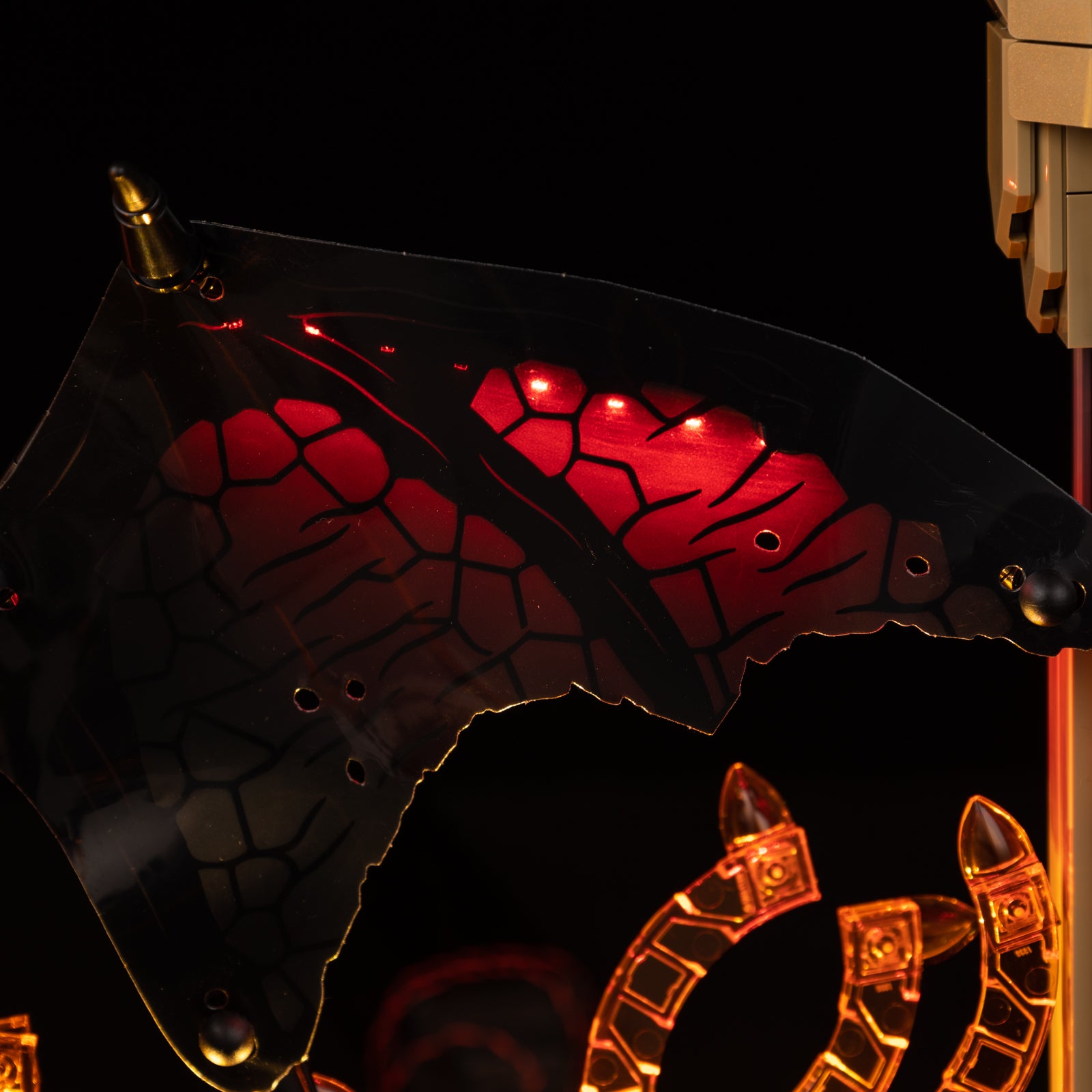 10367-The-Lord-of-the-Rings-Balrog-Book-Nook-Detail Light3.jpg