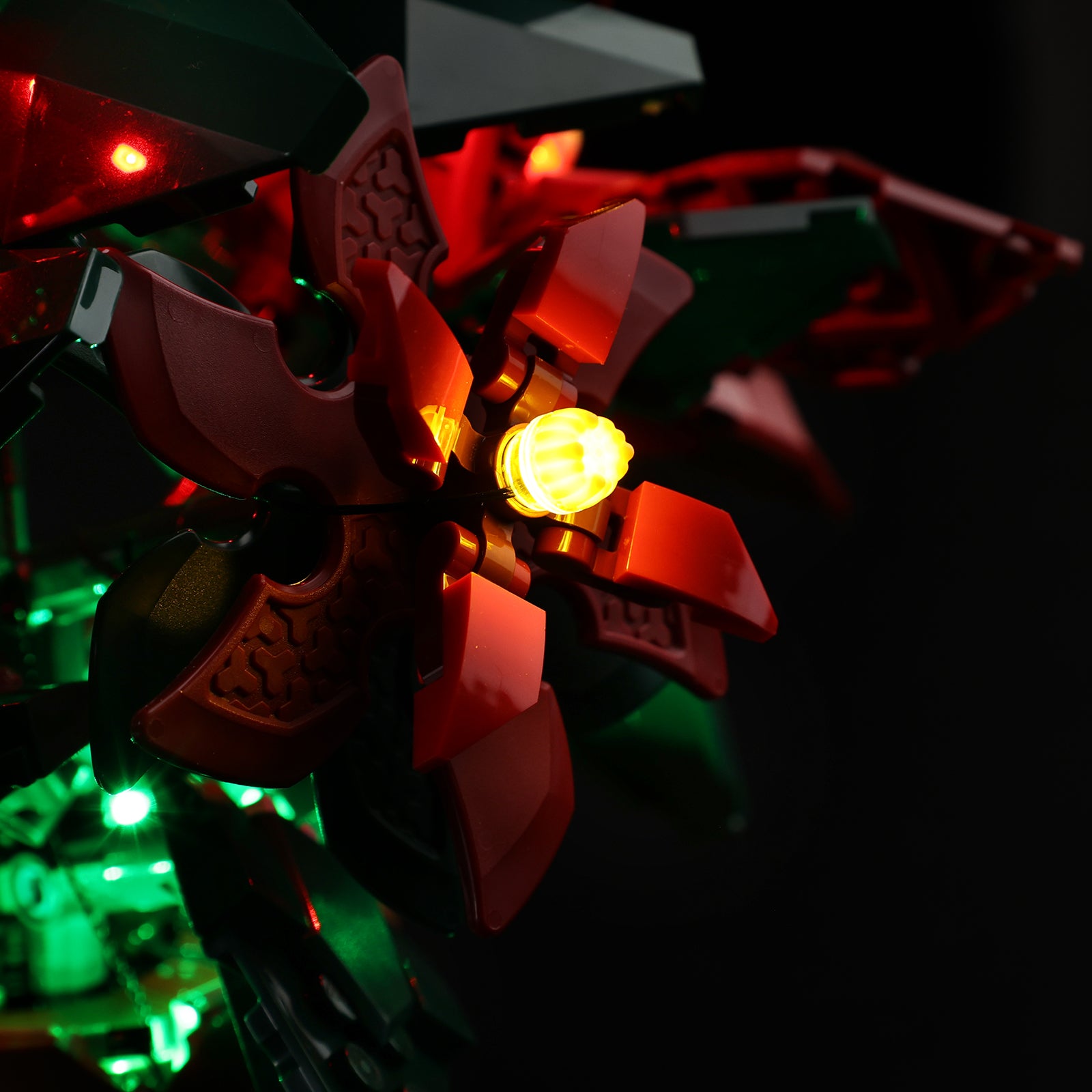 10370-Poinsettia-Detail Light2.jpg