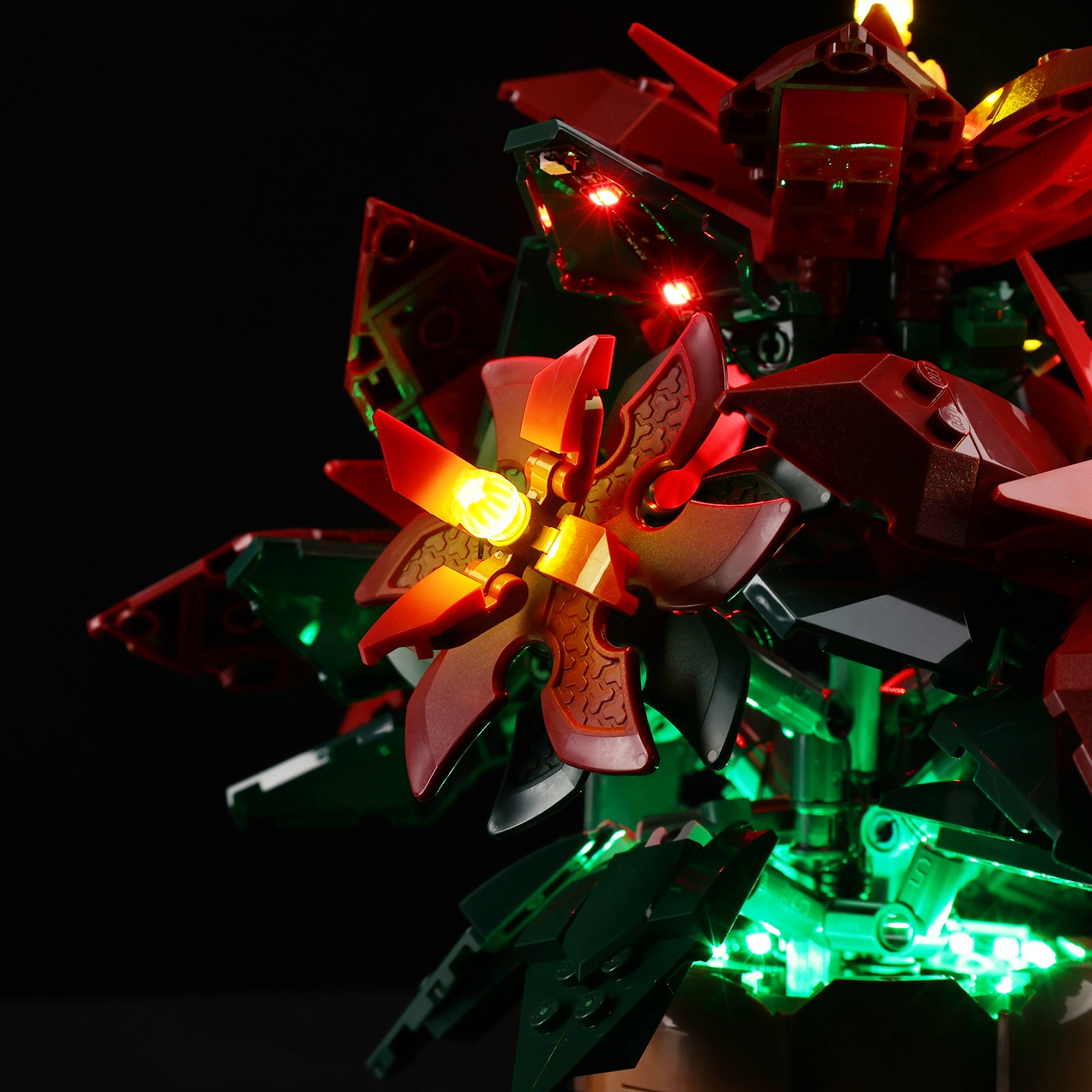 10370-Poinsettia-Detail Light4.jpg