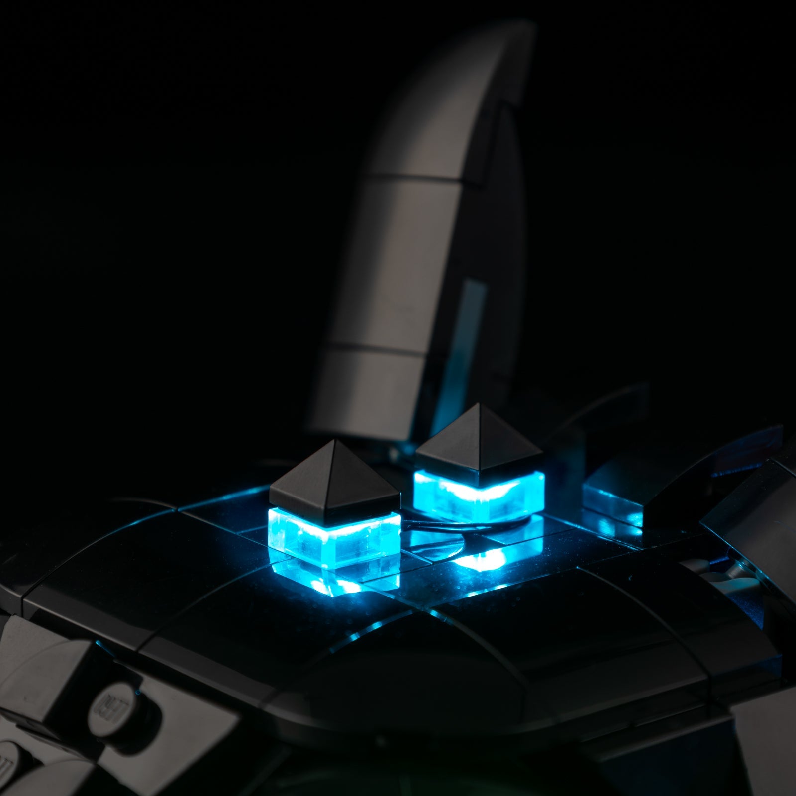 Light Kit For LEGO How-to-Train-Your-Dragon-Toothless 10375 - Gallery Image 9