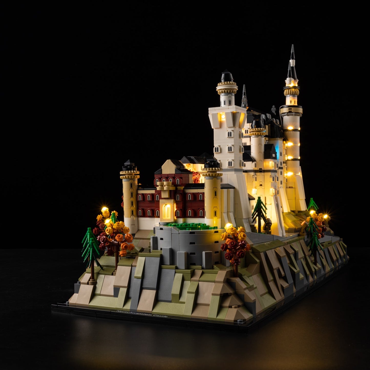 Light Kit For LEGO Neuschwanstein-Castle 21063 - Gallery Image 4