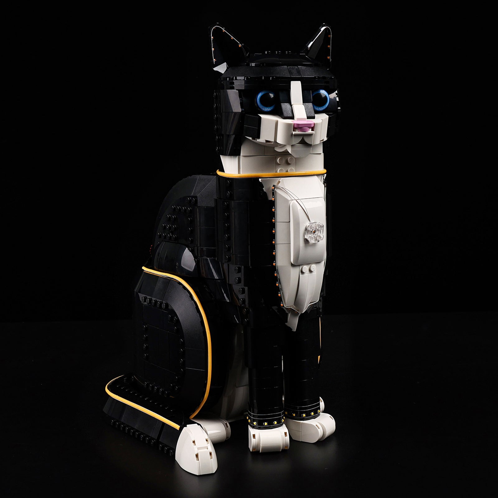 Light Kit For LEGO Tuxedo-Cat 21349 - Gallery Image 2