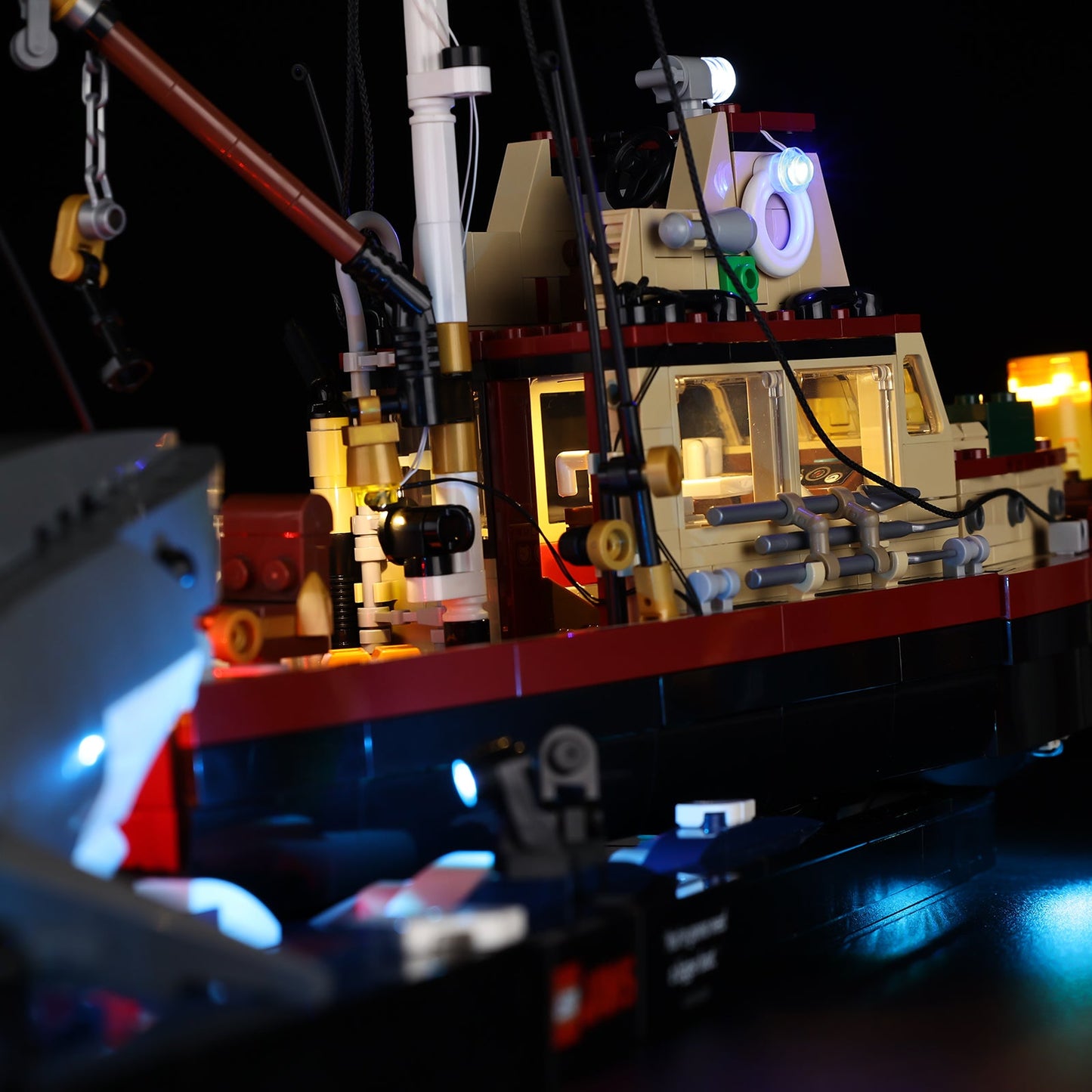 Light Kit For LEGO Jaws 21350 - Gallery Image 9