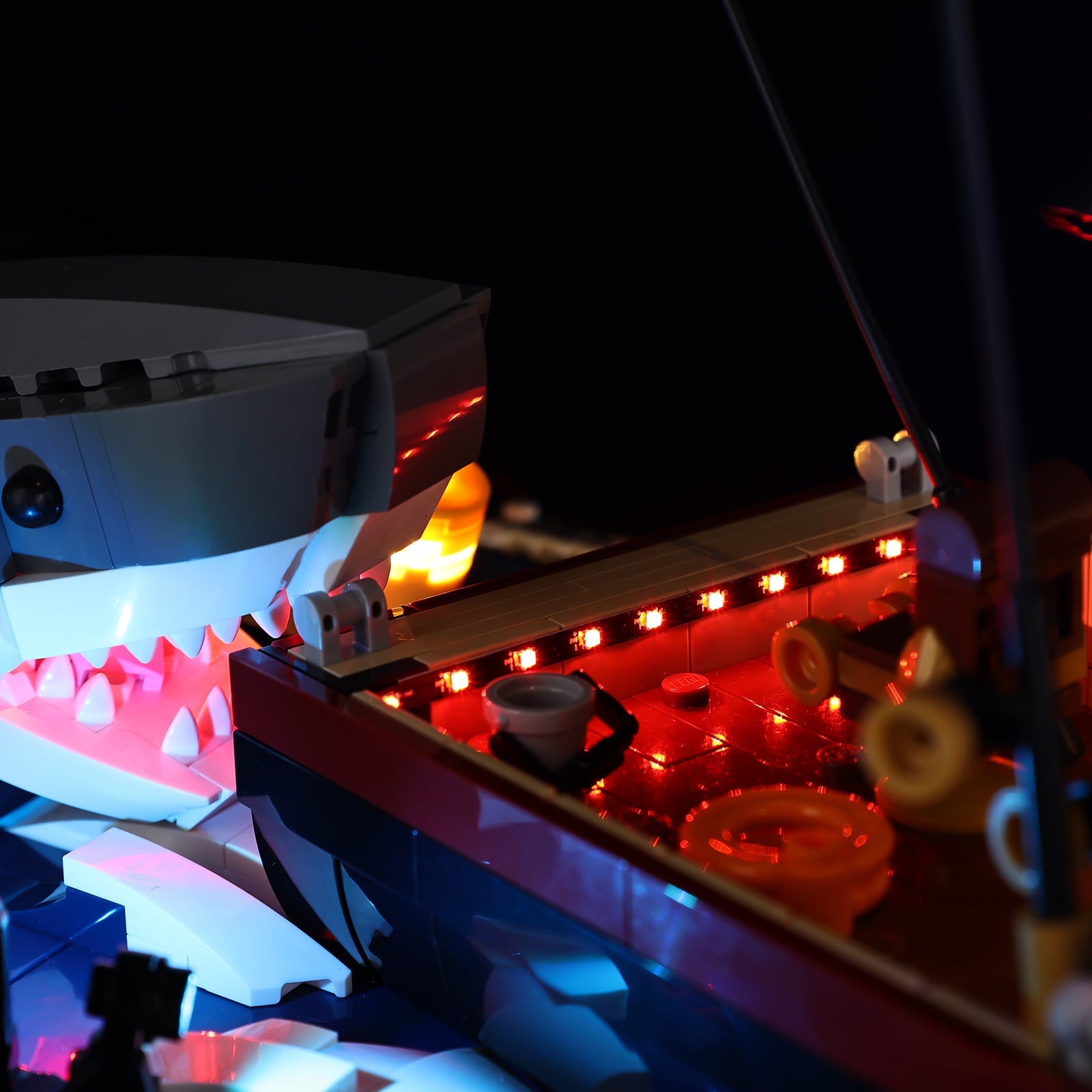 Light Kit For LEGO Jaws 21350 - Gallery Image 11