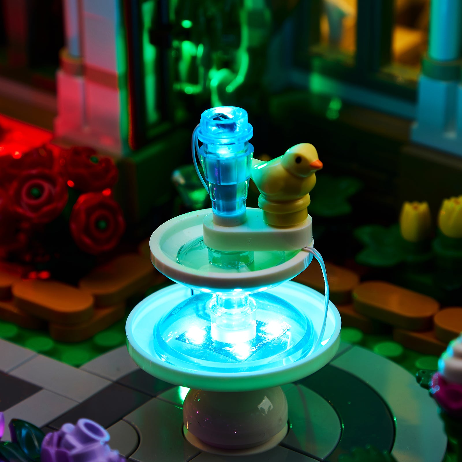 21353-The-Botanical-Garden-Detail Light2.jpg