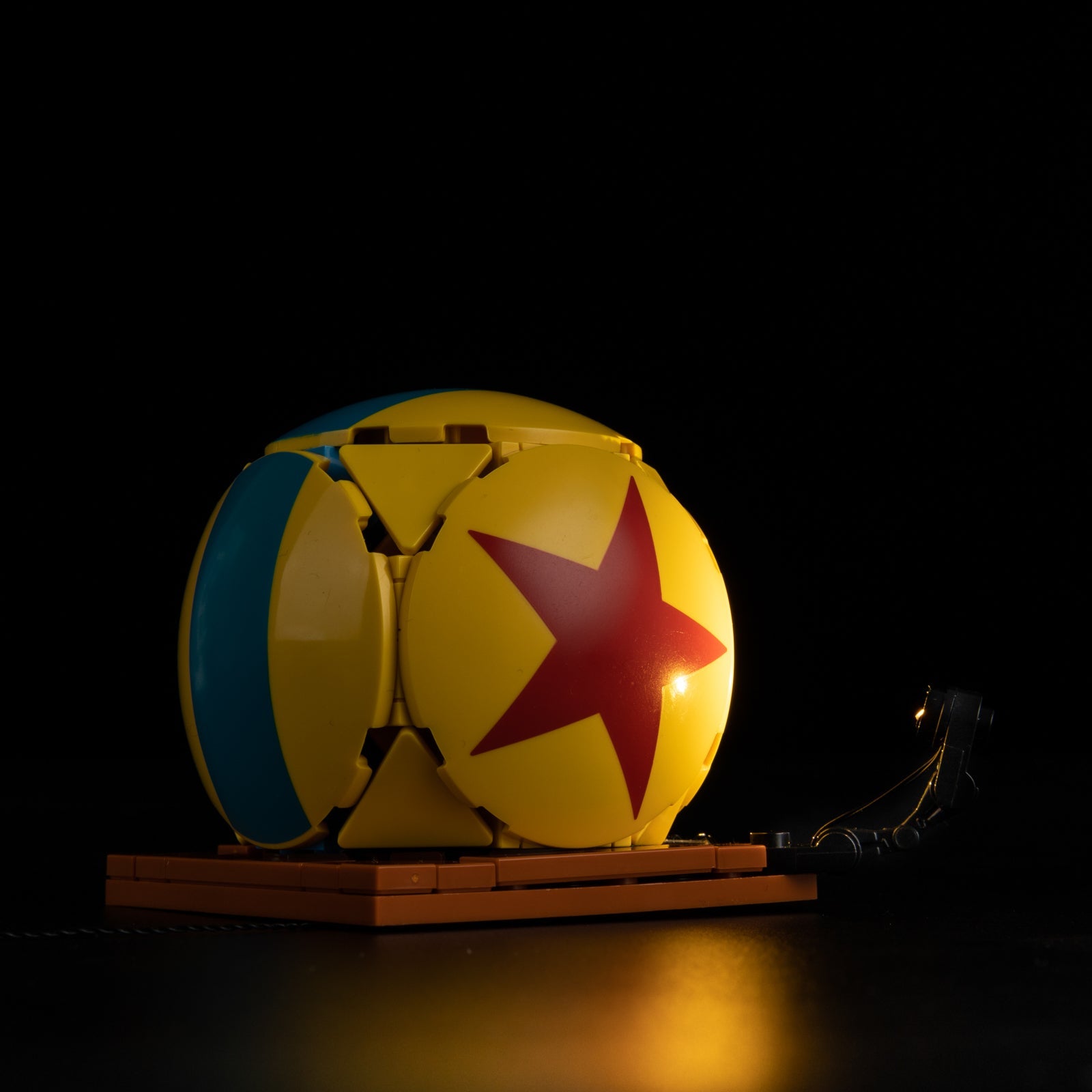Light Kit For LEGO Disney-Pixar-Luxo-Jr 21357 - Gallery Image 8