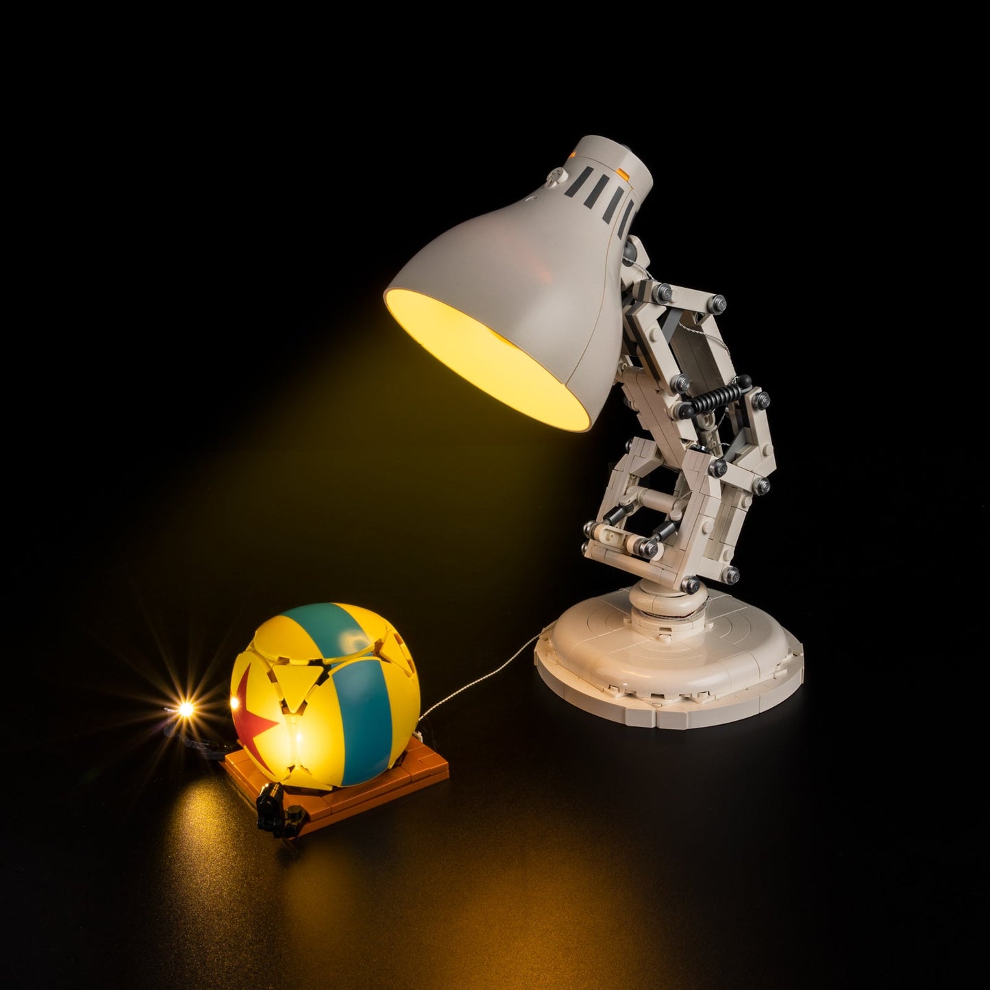 Light Kit For LEGO Disney-Pixar-Luxo-Jr 21357 - Gallery Image 2