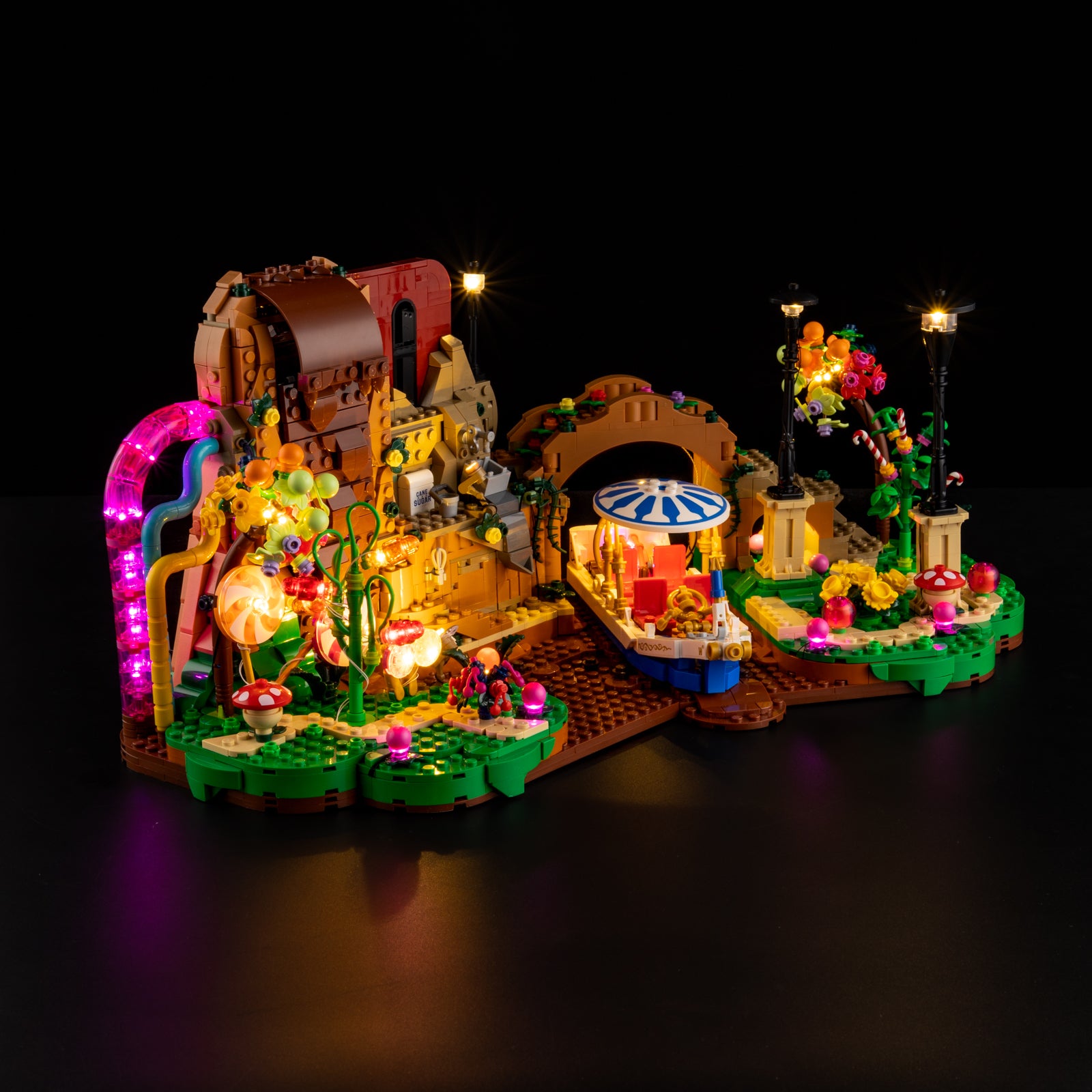 21360-Hocus-Pocus-Sanderson-Sisters-Cottage-Light1.jpg