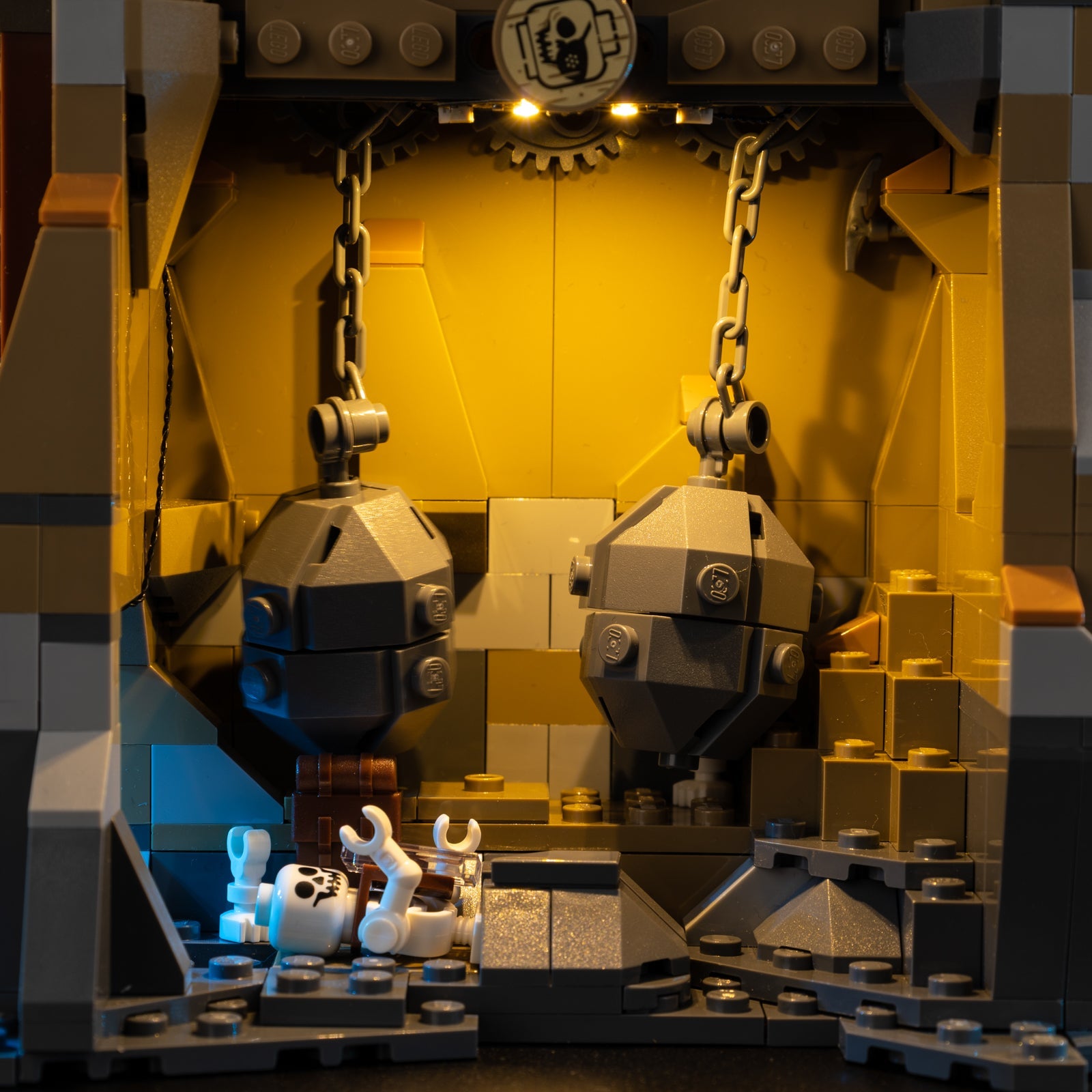 Light Kit For LEGO The Goonies 21363 - 21363-The-Goonies-12-details
