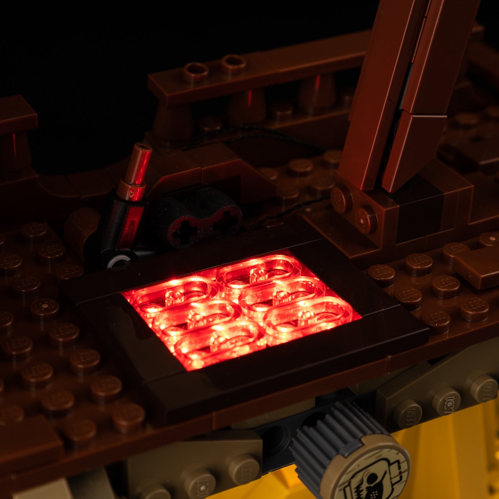 Light Kit For LEGO The Goonies 21363 - 21363-The-Goonies-8-details