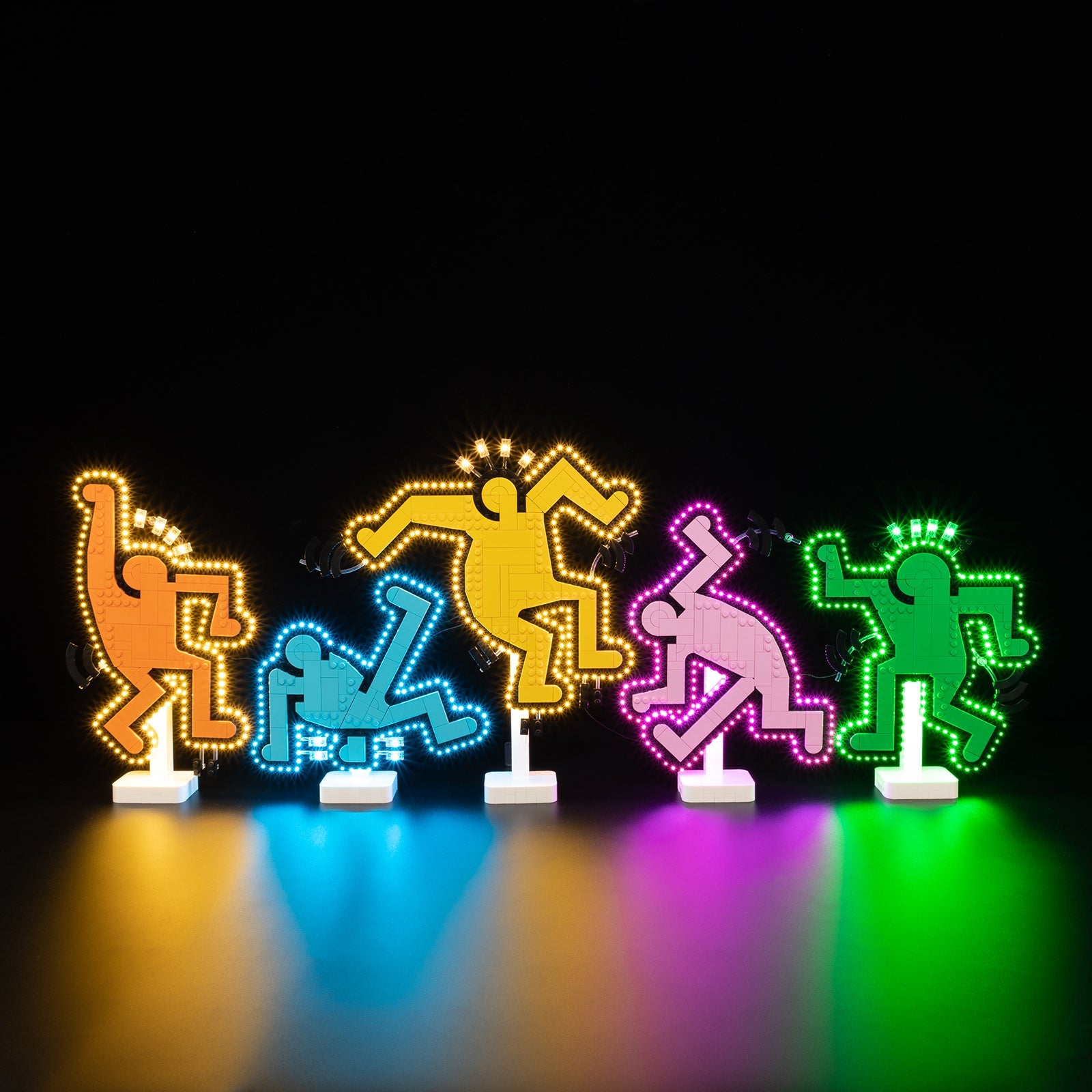 Light Kit For LEGO Keith Haring Dancing Figures 31216 - 31216-Keith-Haring-Dancing-Figures-1-on (lights on)