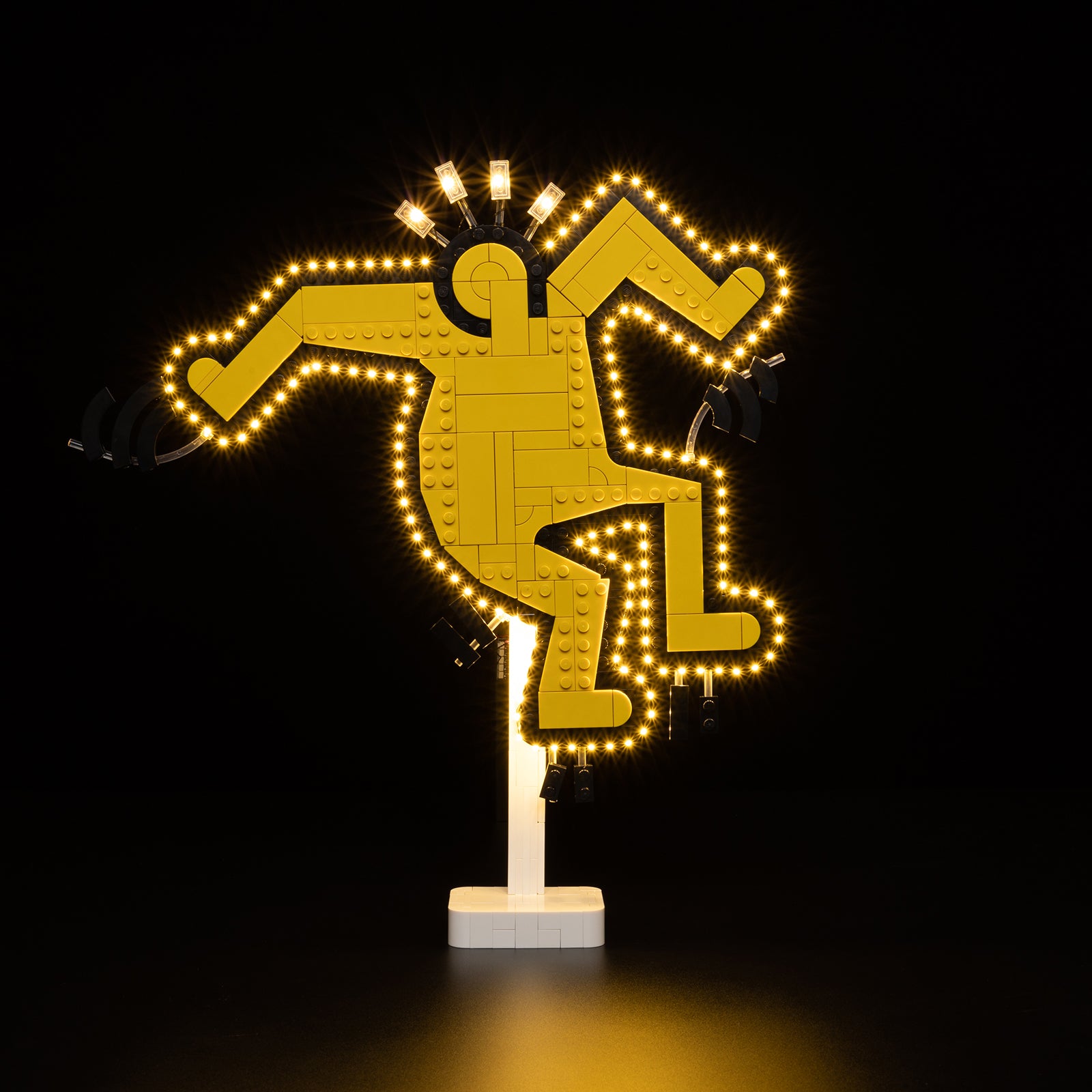 31216 Keith Haring Dancing Figures 8 details