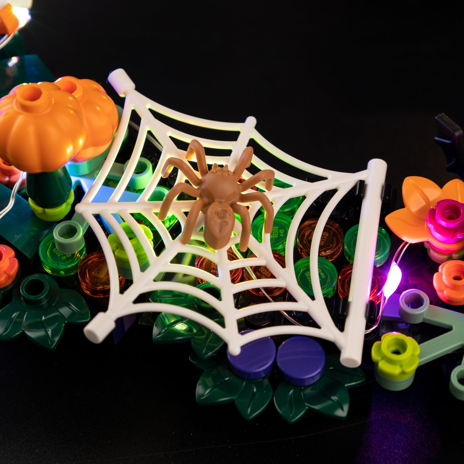 Light Kit For LEGO Halloween Wreath 40825 - 40825-Halloween-Wreath-6-details