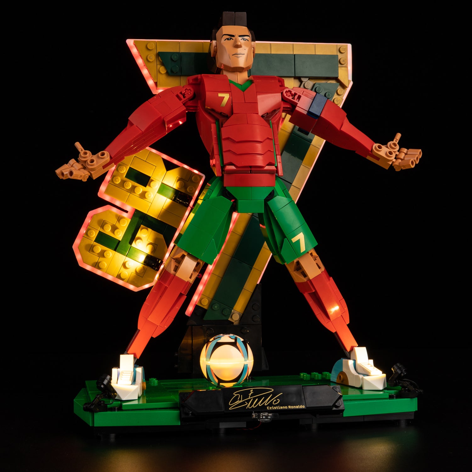 Front view of the assembled Cristiano Ronaldo – Soccer Legend LEGO lighting