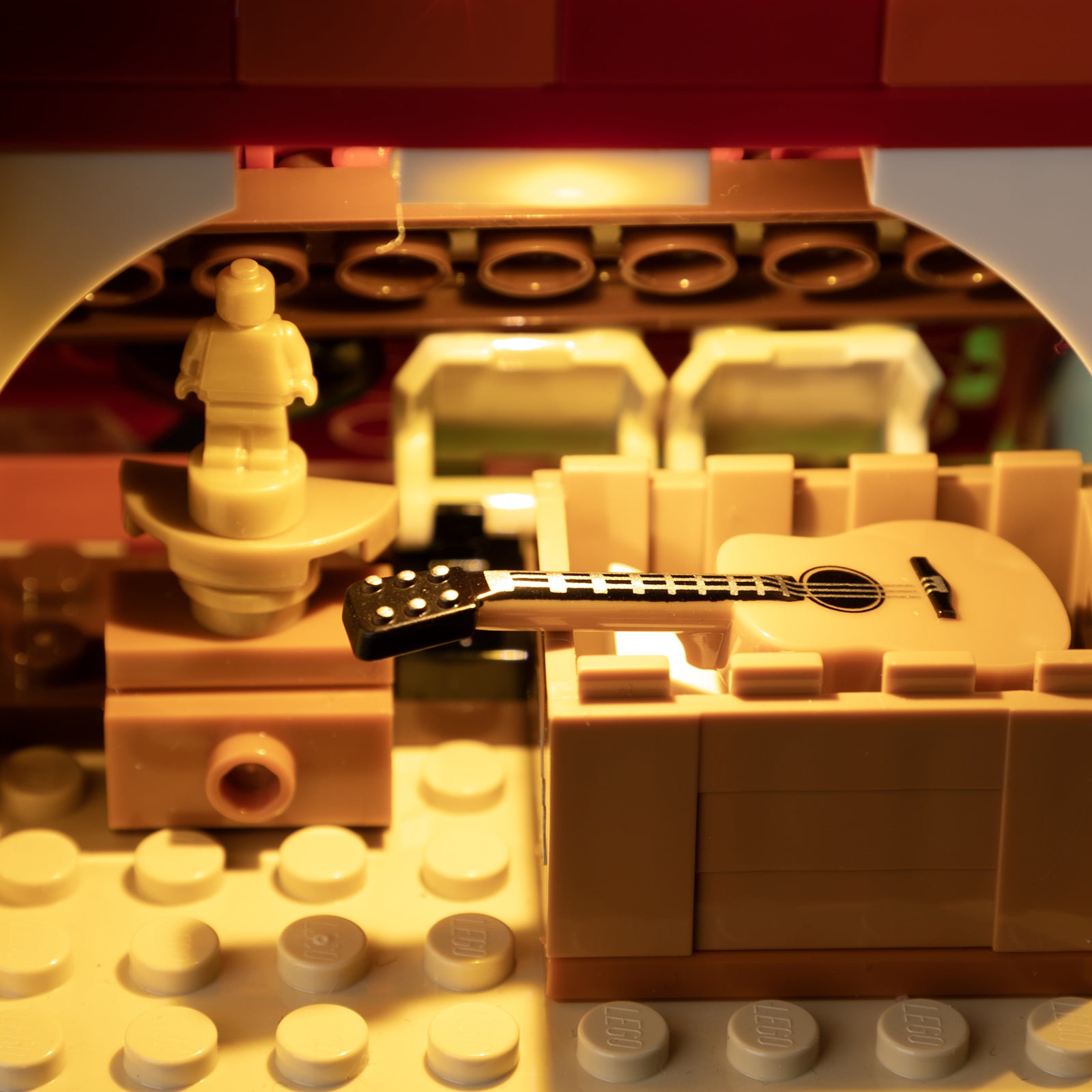 43268 Lilo and Stitch Beach House 8 details