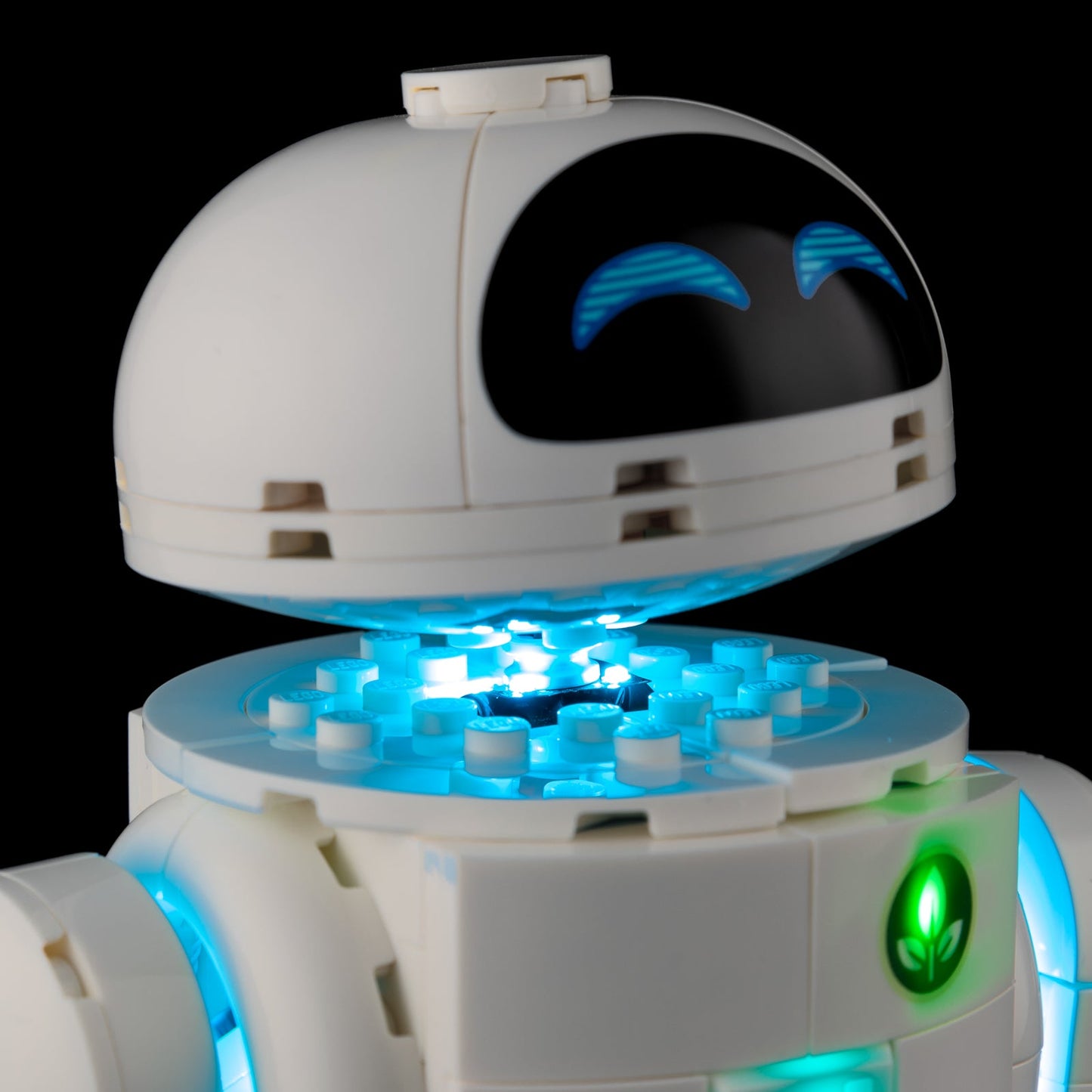 Light Kit For LEGO Wall-E and Eve 43279 - 43279-Wall-E-and-Eve-12-details
