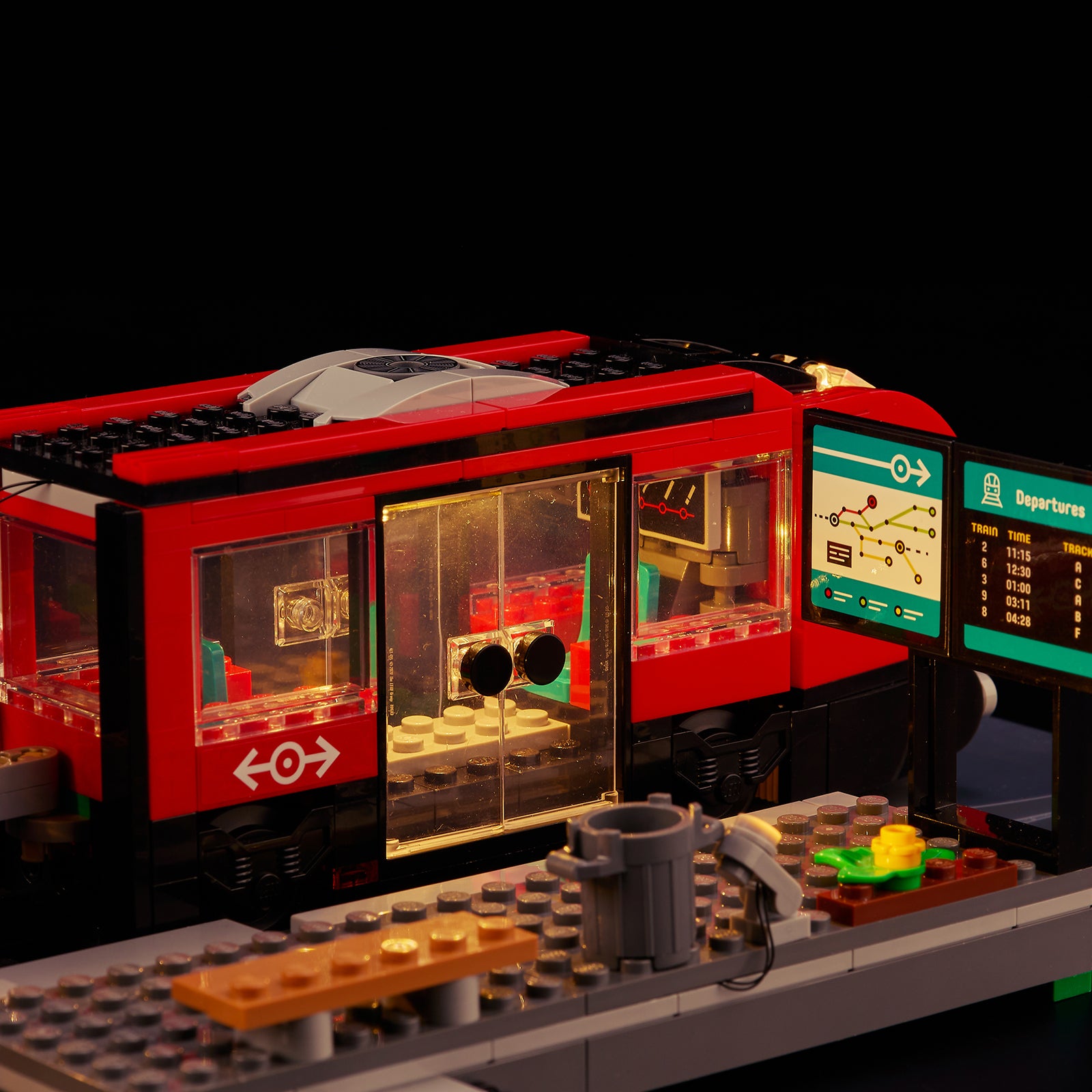 60423 Downtown Streetcar and Station 9 details