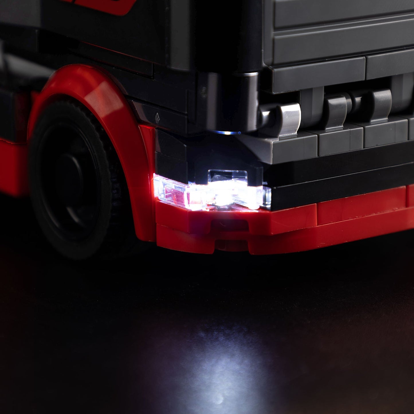 Light Kit For LEGO F1 Truck with RB20 and AMR24 F1 Cars 60445 - 60445-F1-Truck-with-RB20-and-AMR24-F1-Cars-7-details