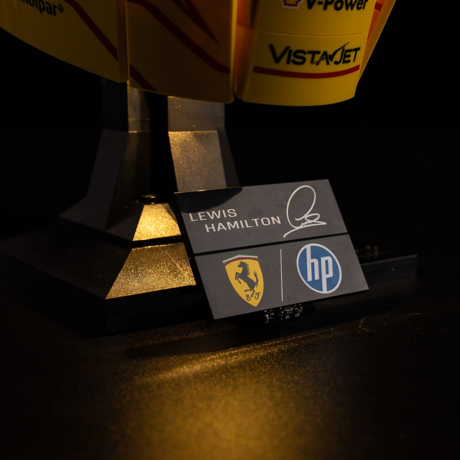 Light Kit For LEGO Lewis Hamilton Helmet 43022 - 7-details-on