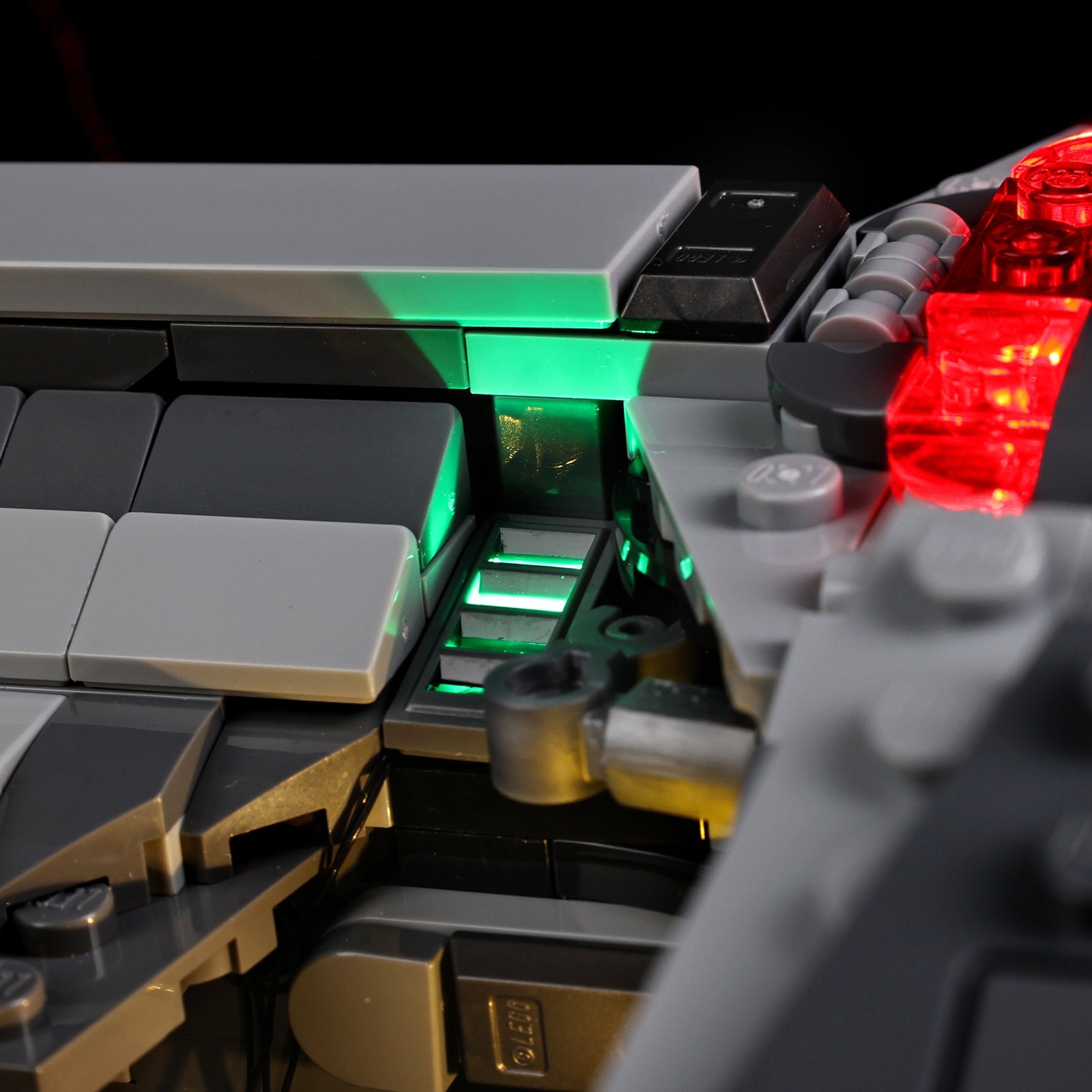Light Kit For LEGO Dark Millennium Falcon 75383 - 75383-Dark-Millennium-Falcon-Dark-Millennium-Falcon-Dark-Millennium-Falcon-9-details