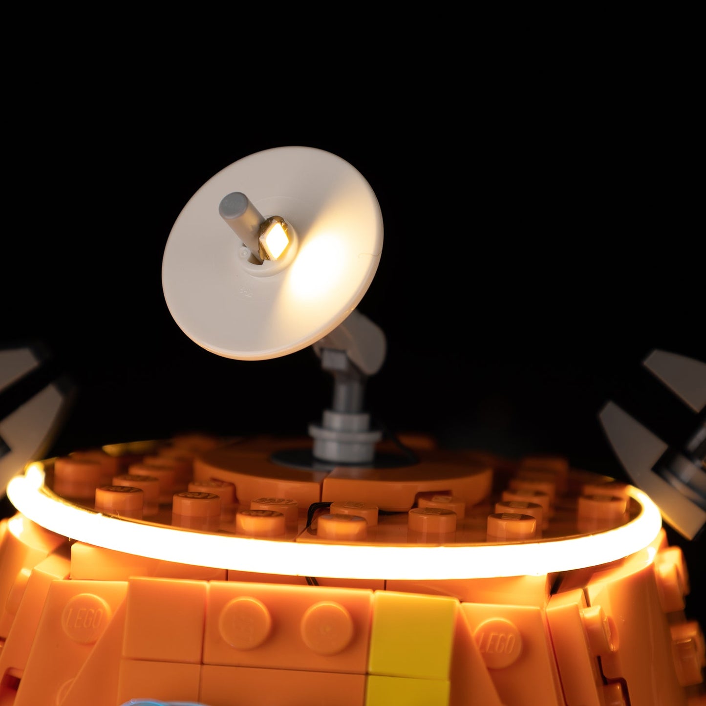 Light Kit For LEGO Chopper C1-10P Astromech Droid 75416 - 75416-Chopper-12-details