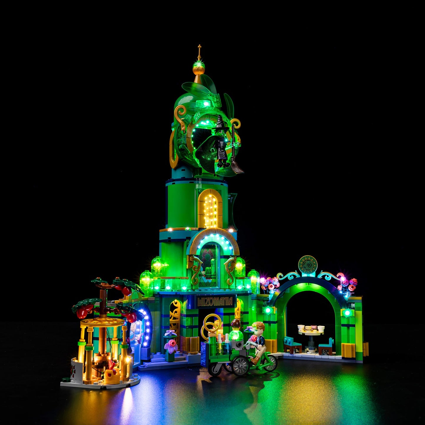 Light Kit For LEGO Welcome to Emerald City 75684 - 75684-Emerald-City-1-on (lights on)