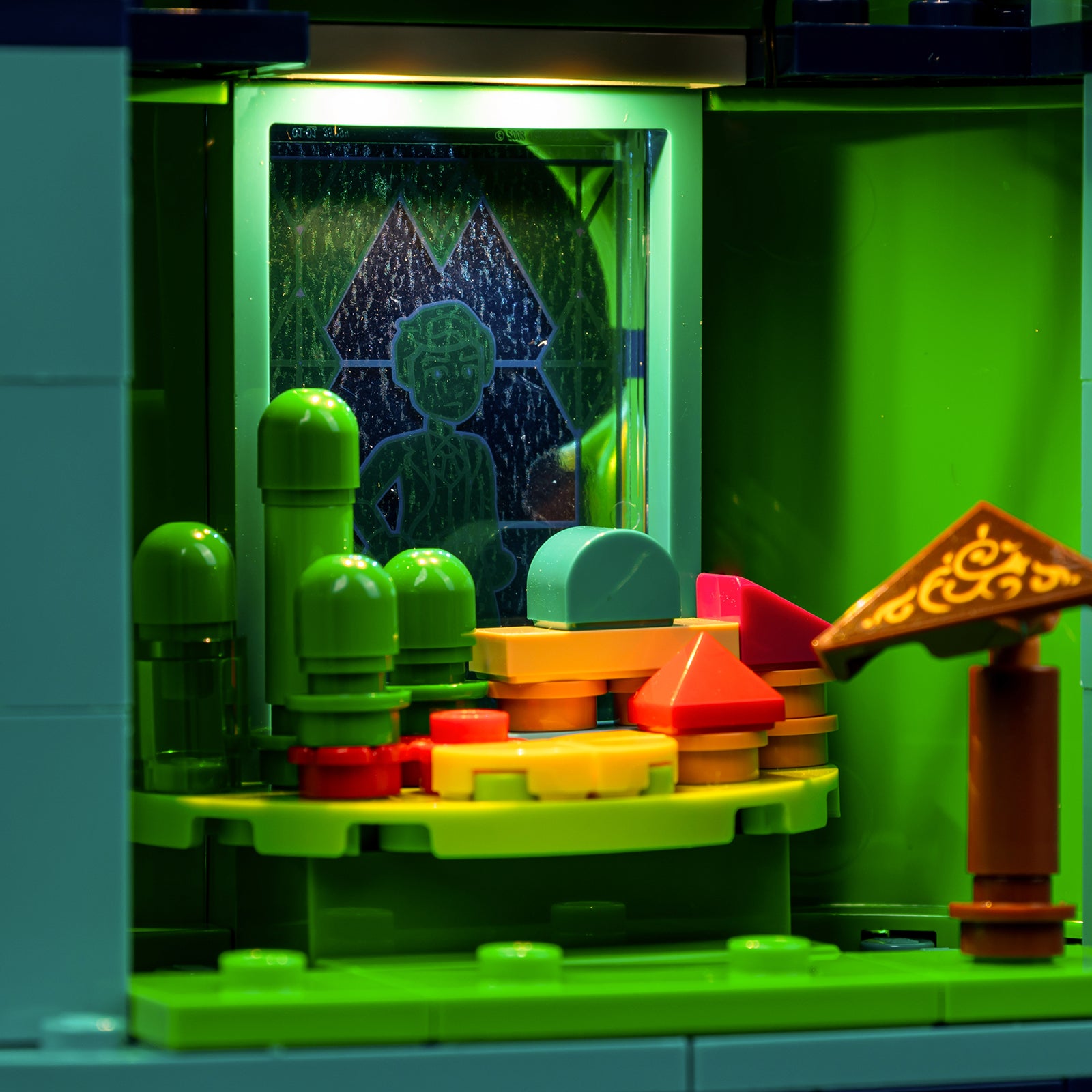 75684 Emerald City 7 details