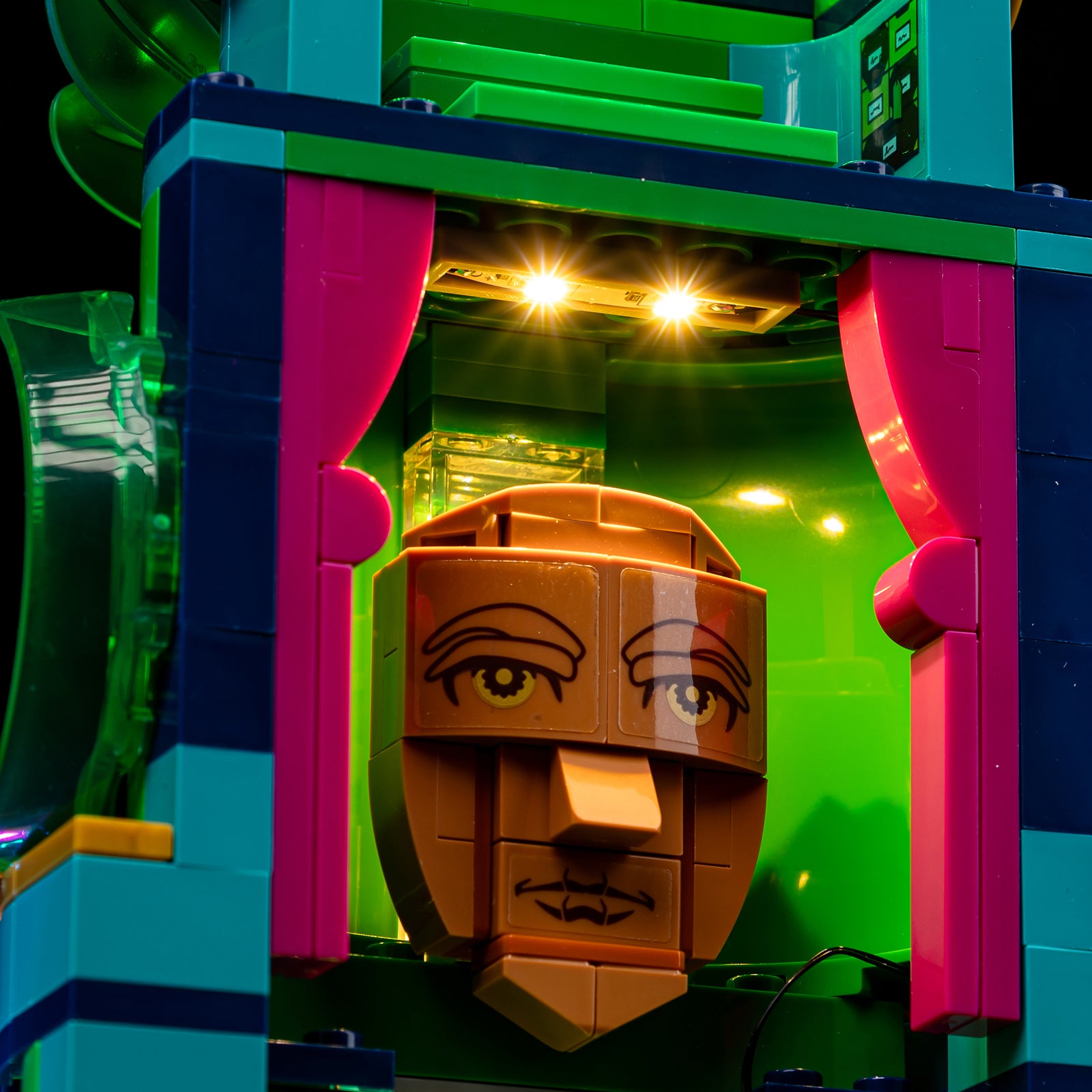 75684 Emerald City 8 details