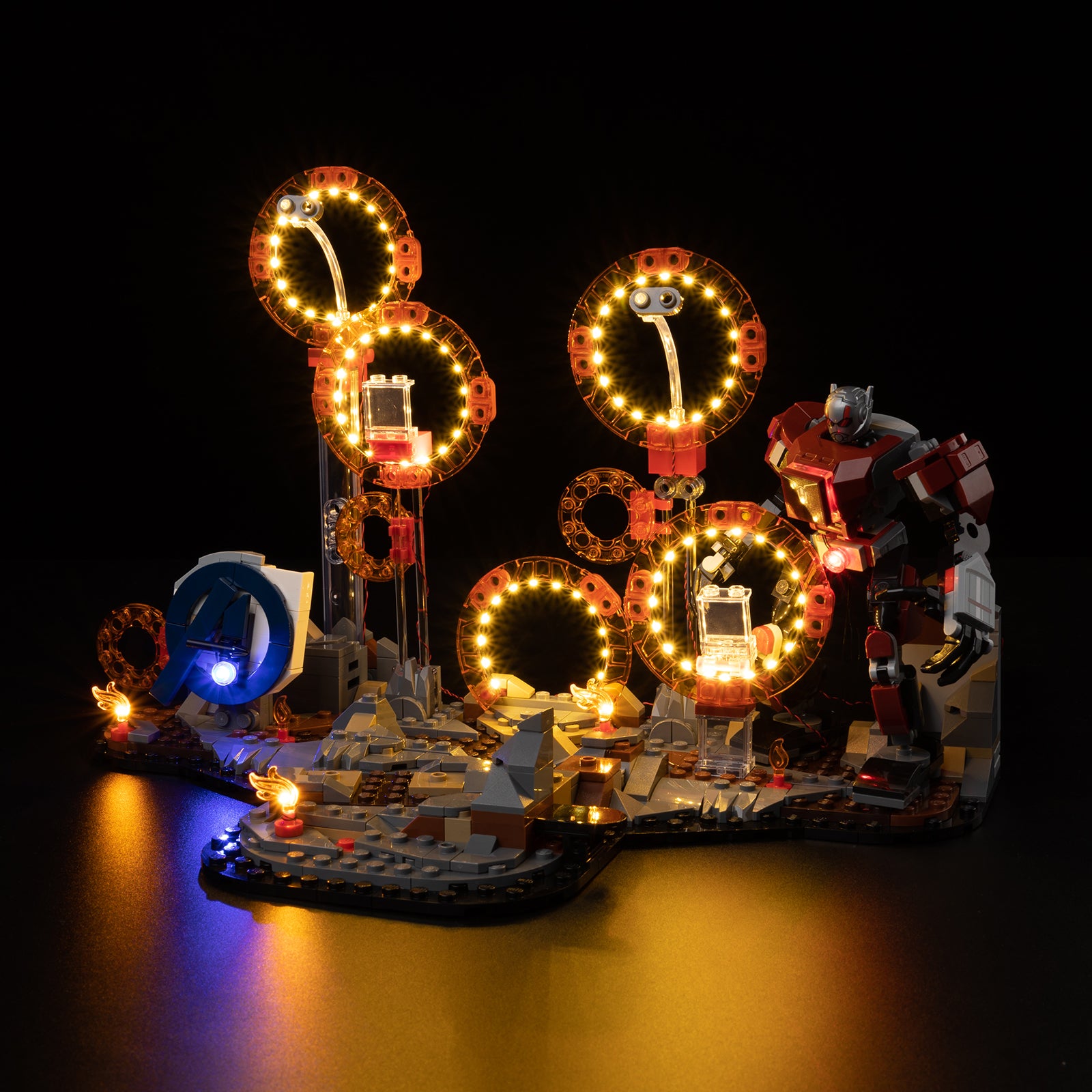 Avengers: Endgame Final Battle 76323 - lit with full glow, hero view