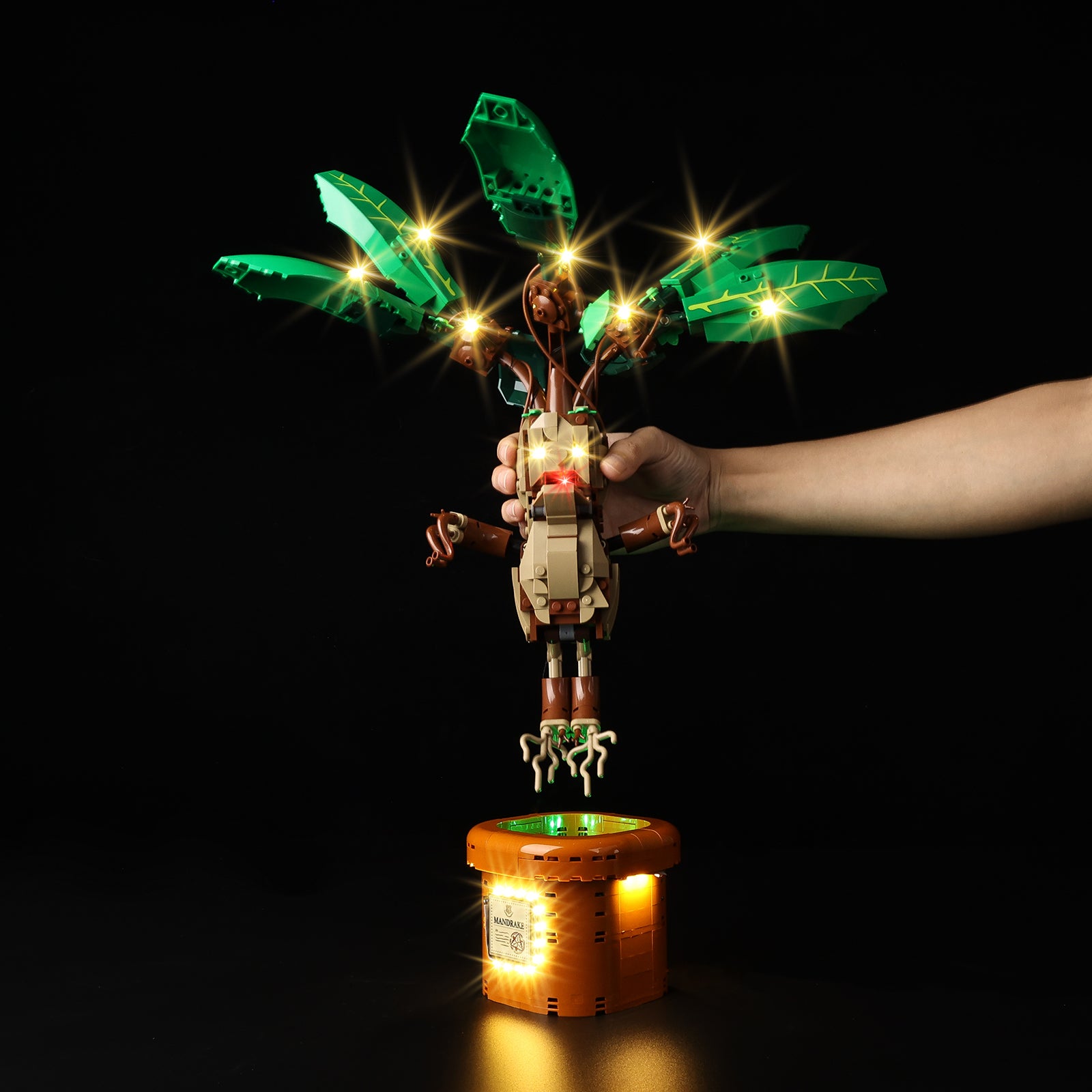 Mandrake 76433 - alternate angle, lights on