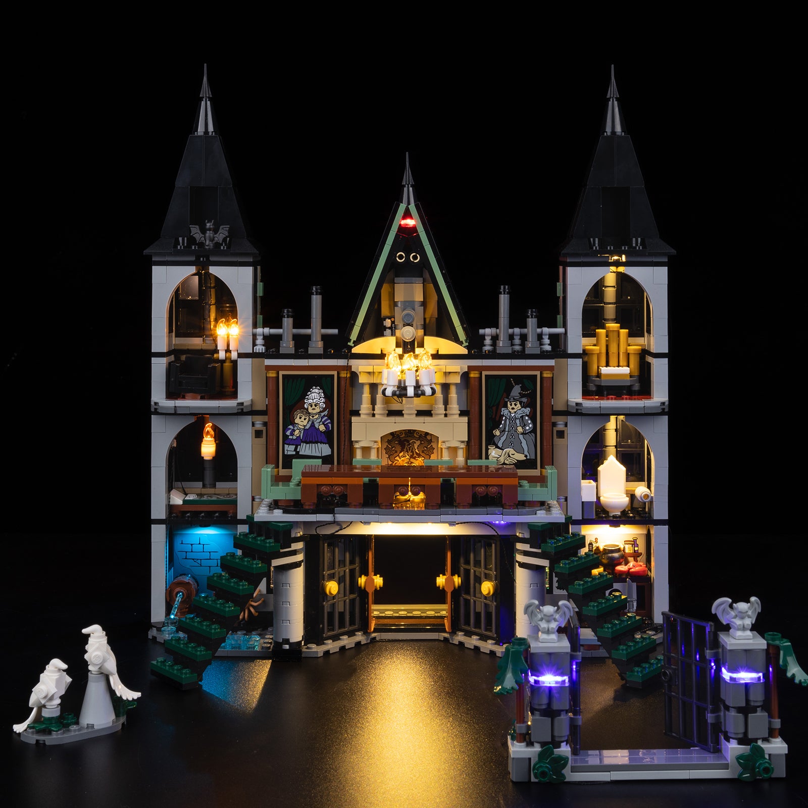 Malfoy Manor 76453 - second side angle, illuminated