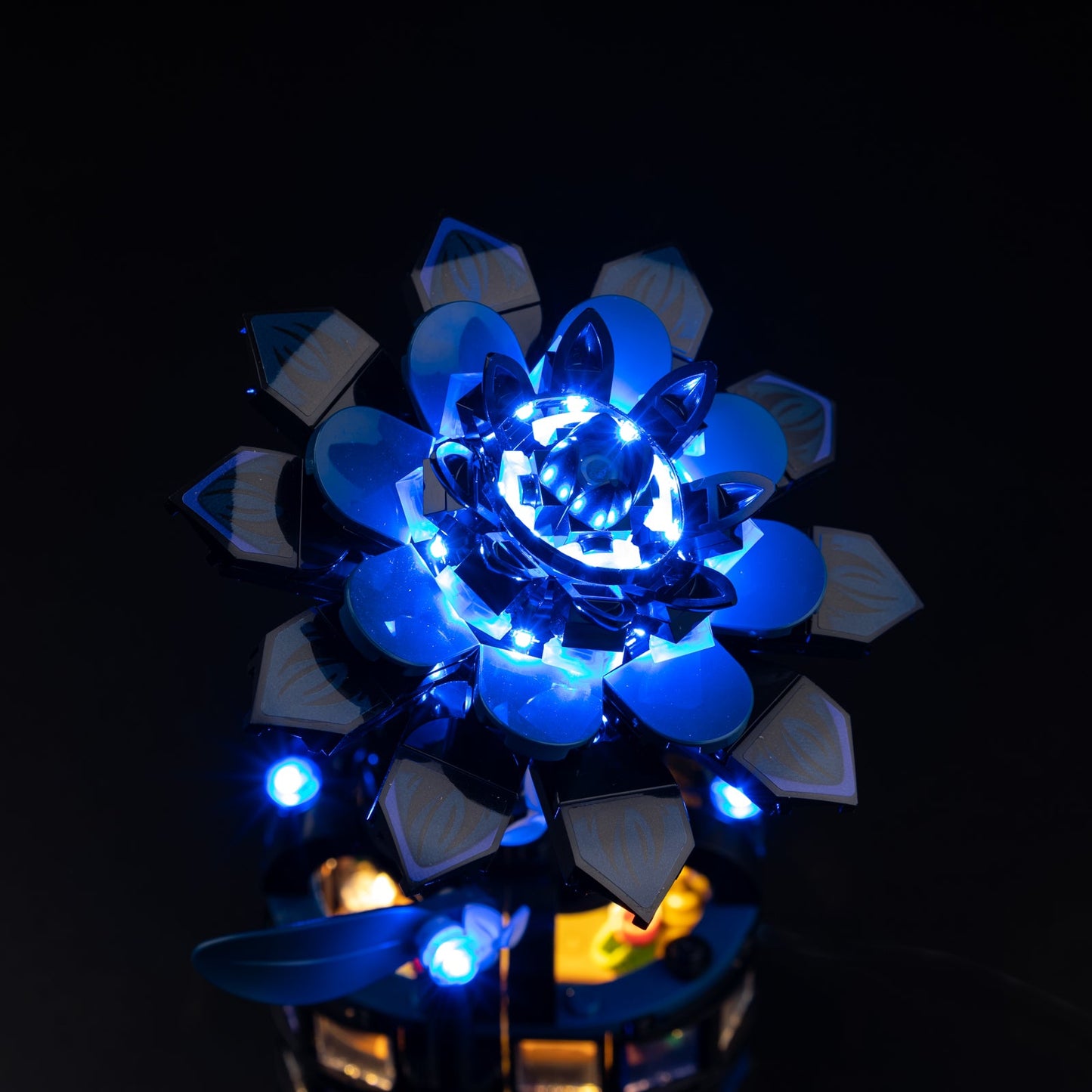 Light Kit For LEGO Black Dahlia Flower 76784 - 76784-Black-Dahlia-Flower-Black-Dahlia-Flower-Black-Dahlia-Flower-Black-Dahlia-Flower-Black-Dahlia-Flower-Black-Dahlia-Flower-Black-Dahlia-Flower-7-details