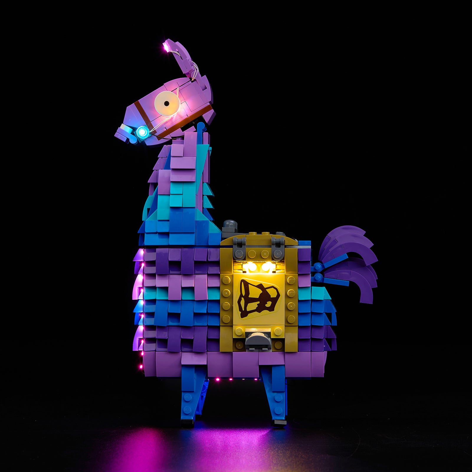 Supply Llama 77071 - alternate angle, lights on