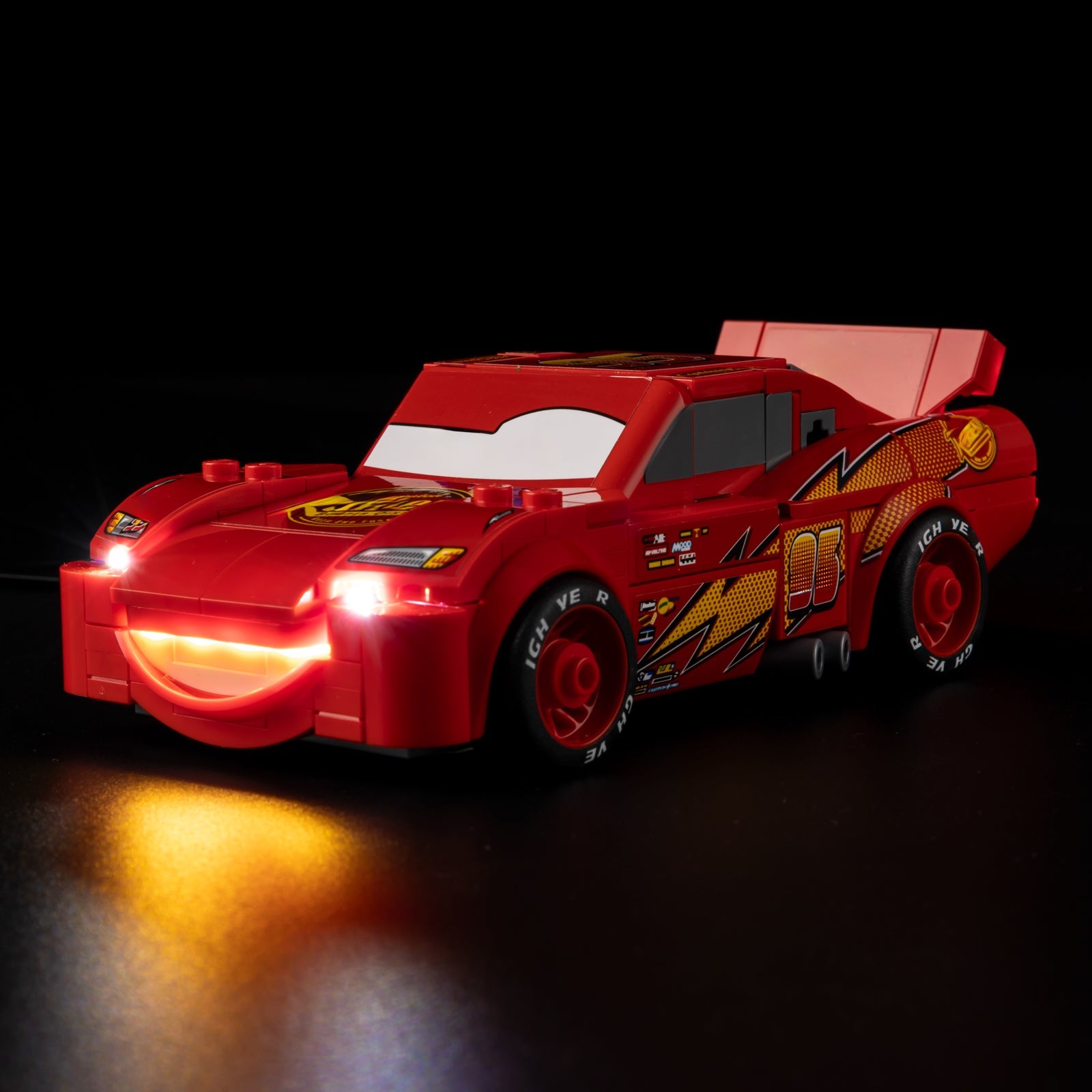 Light Kit For LEGO Lightning McQueen 77255 - Gallery Image 1