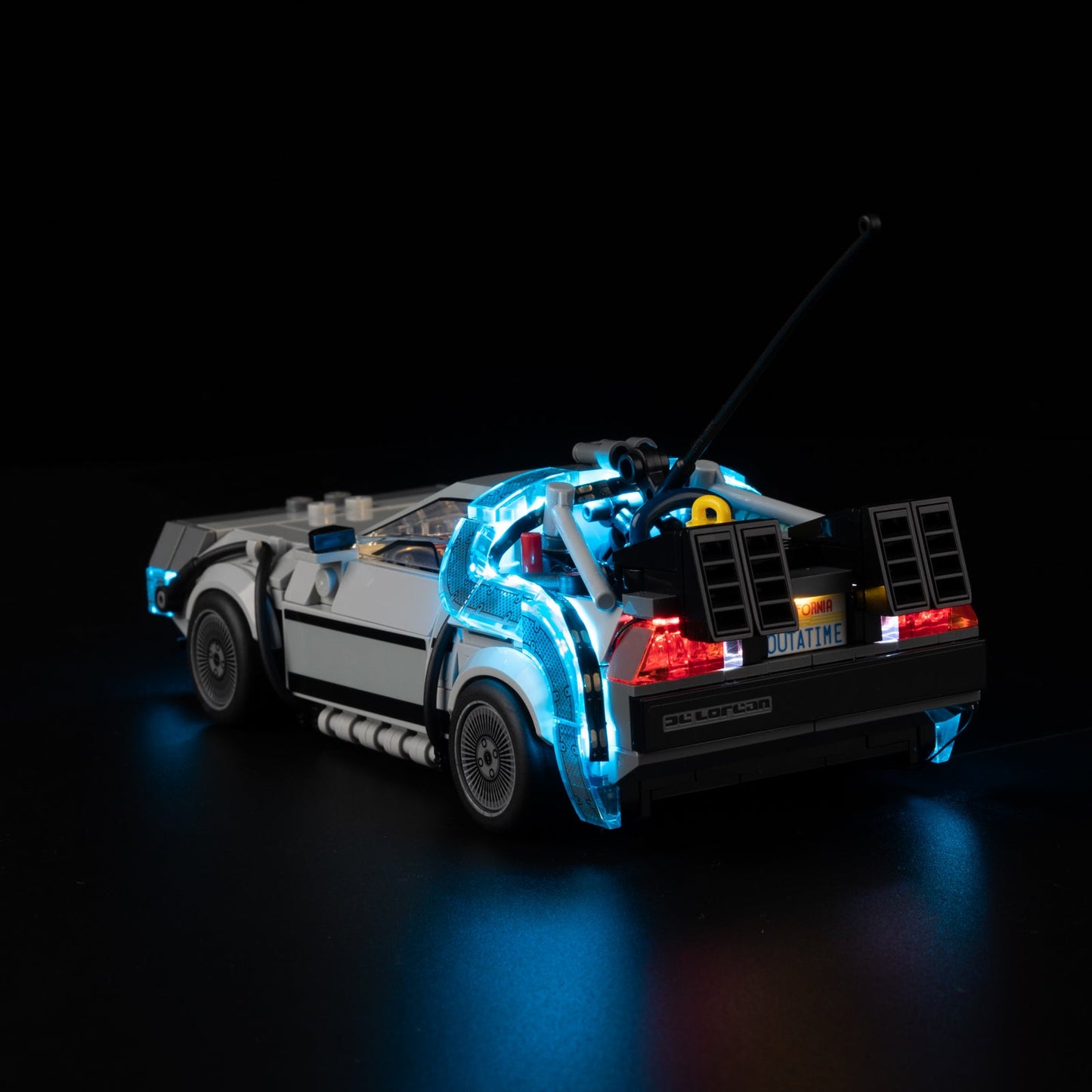 Light Kit for LEGO DeLorean Time Machine 77256 - front close-up with DMC logo and blue bumper light bar