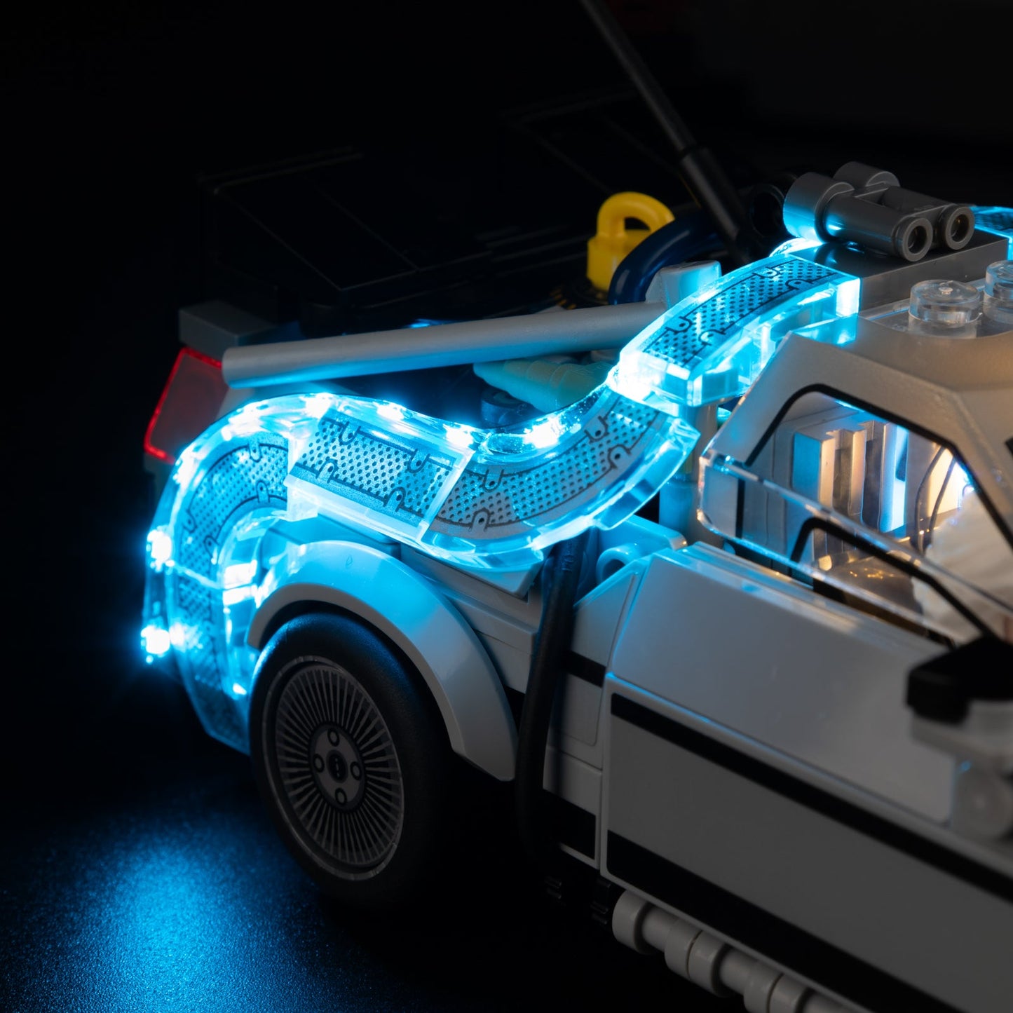 Light Kit for LEGO DeLorean Time Machine 77256 - side vent detail with blue LED tracing