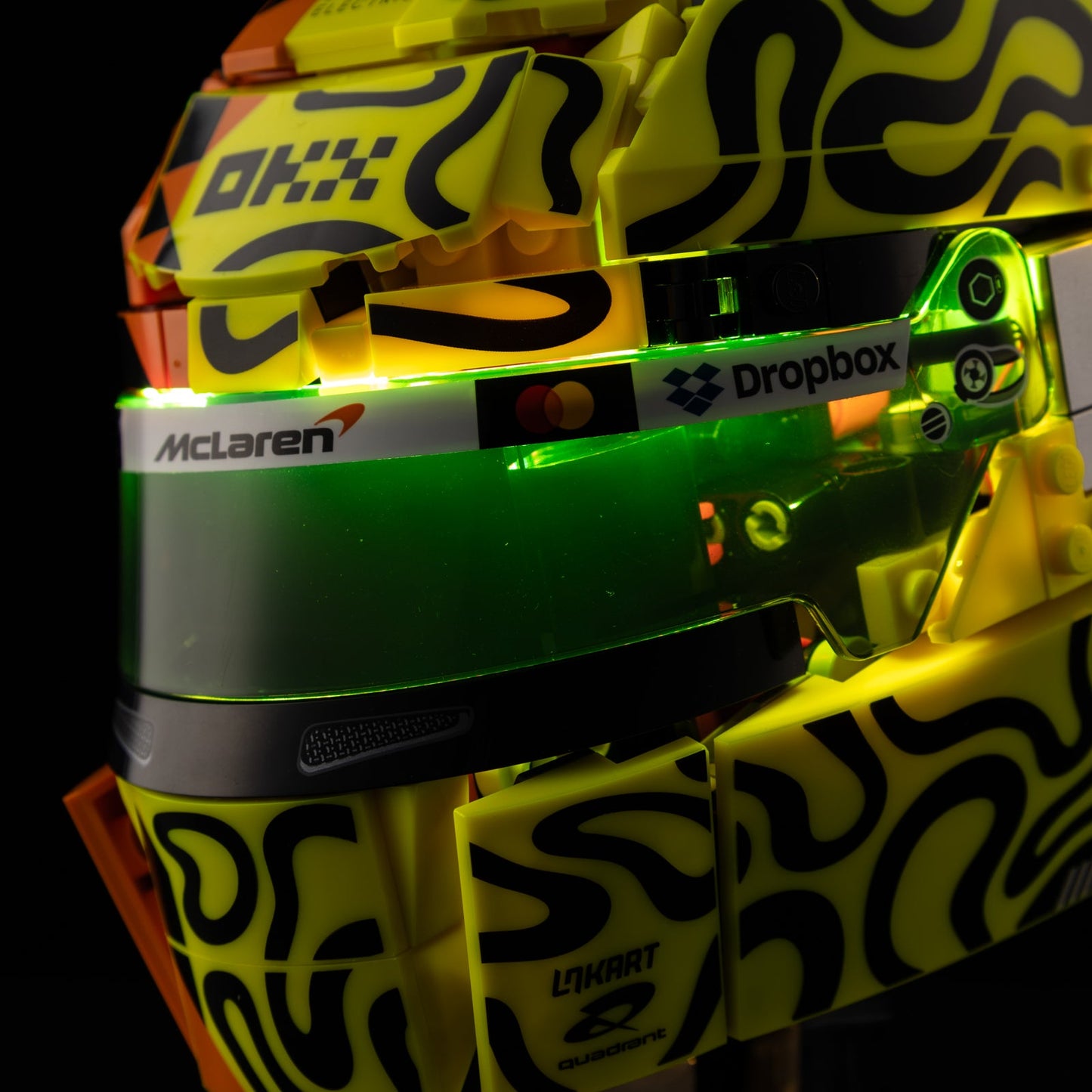 Light Kit For LEGO Lando Norris Helmet 43023 - 8-details-on-yellow-green